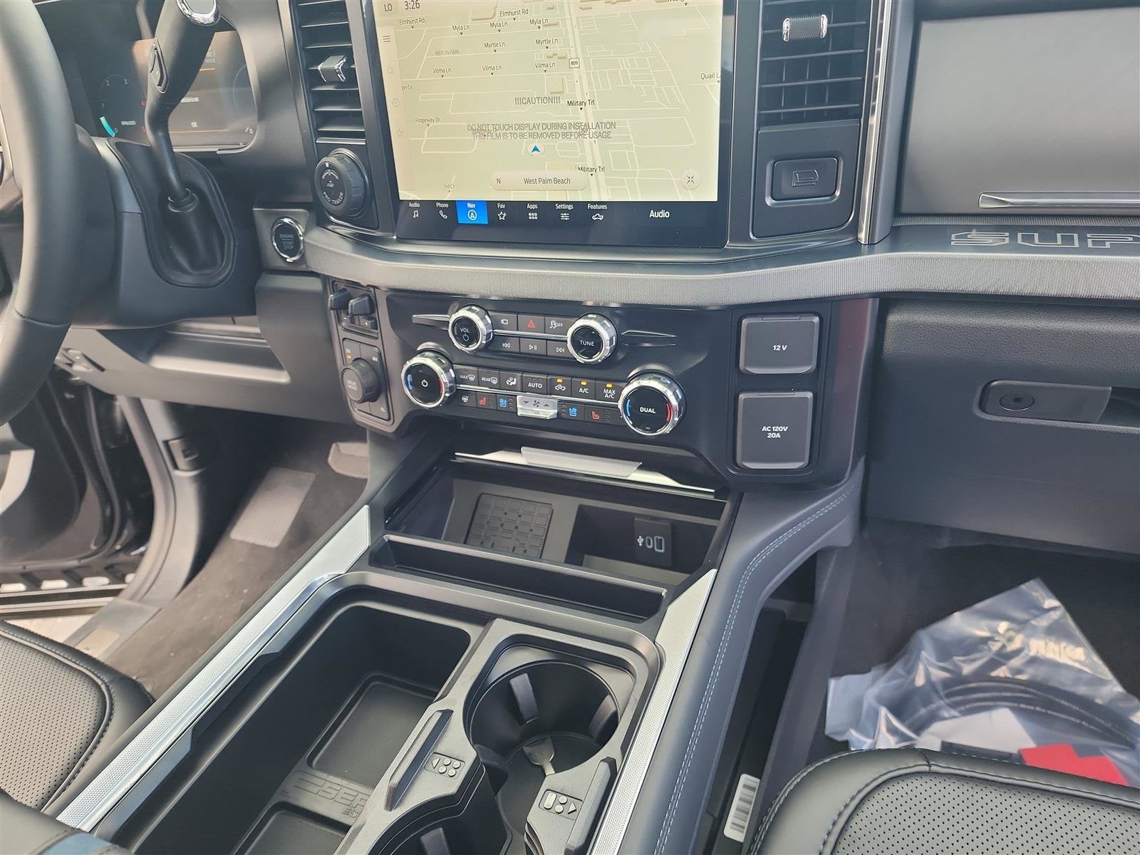 2025 Ford Super Duty F-350 DRW Platinum