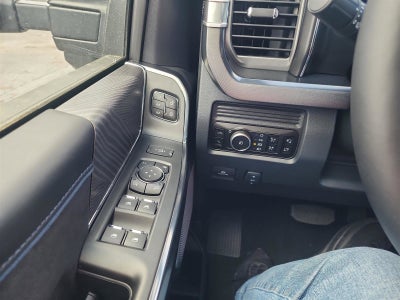 2025 Ford Super Duty F-350 DRW Platinum