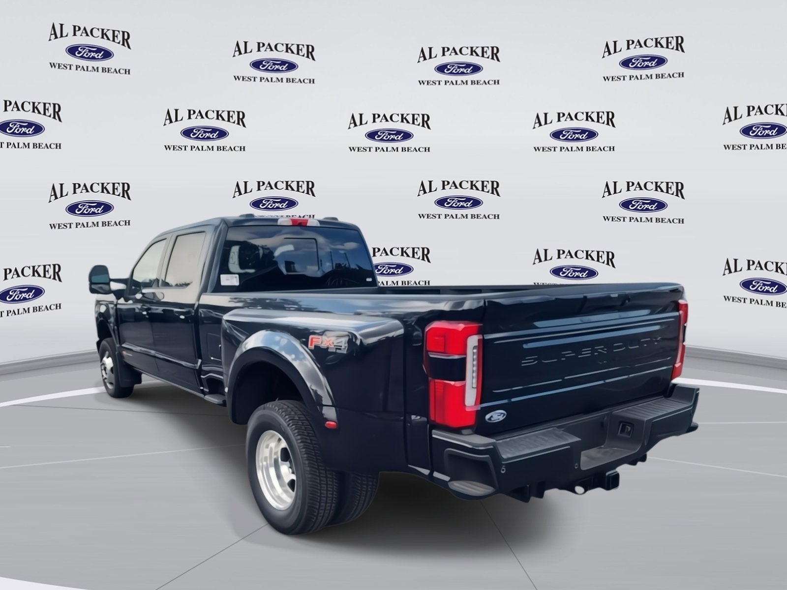 2025 Ford Super Duty F-350 DRW Platinum