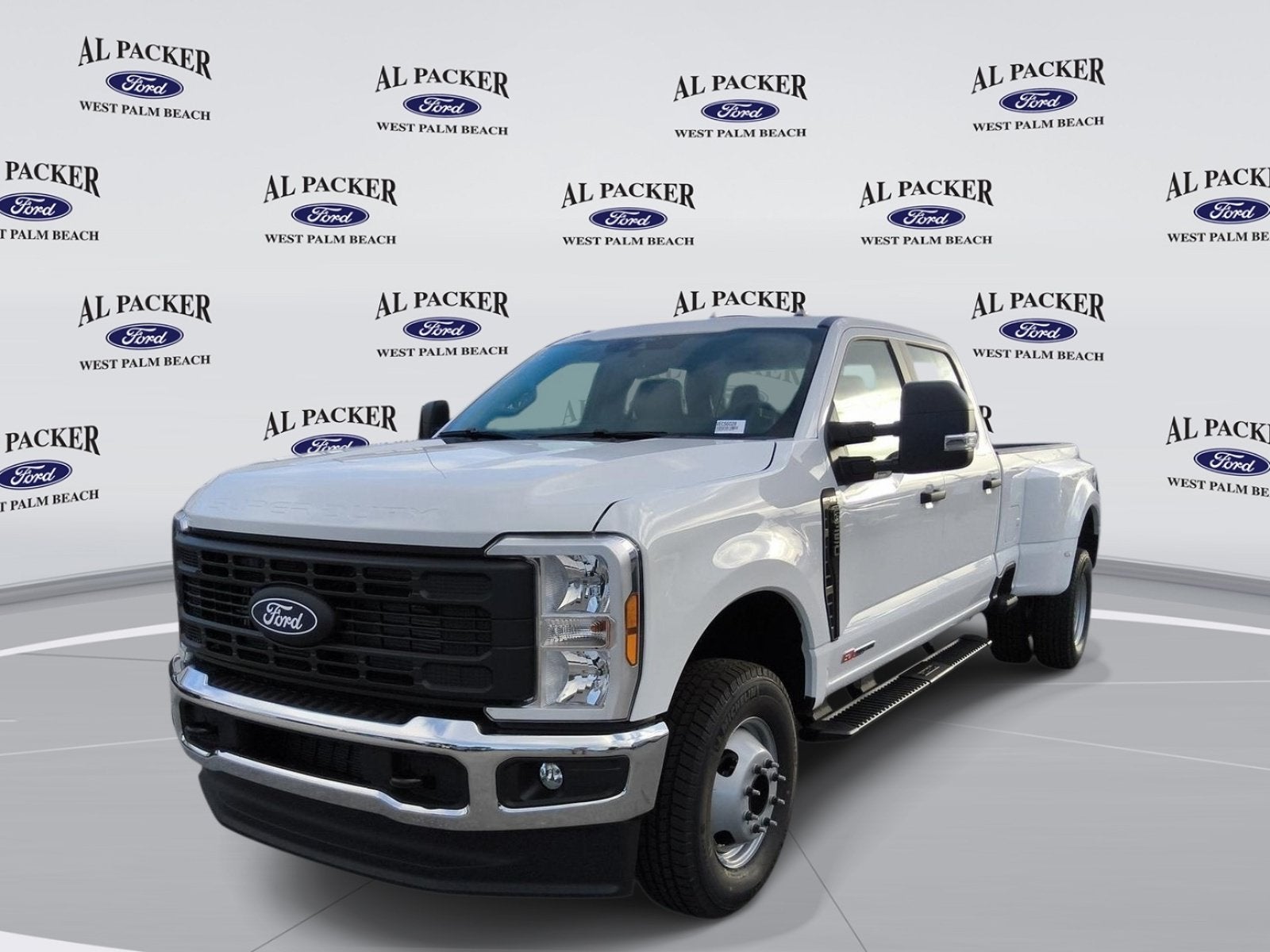 2027 Ford Super Duty F-350 DRW Base