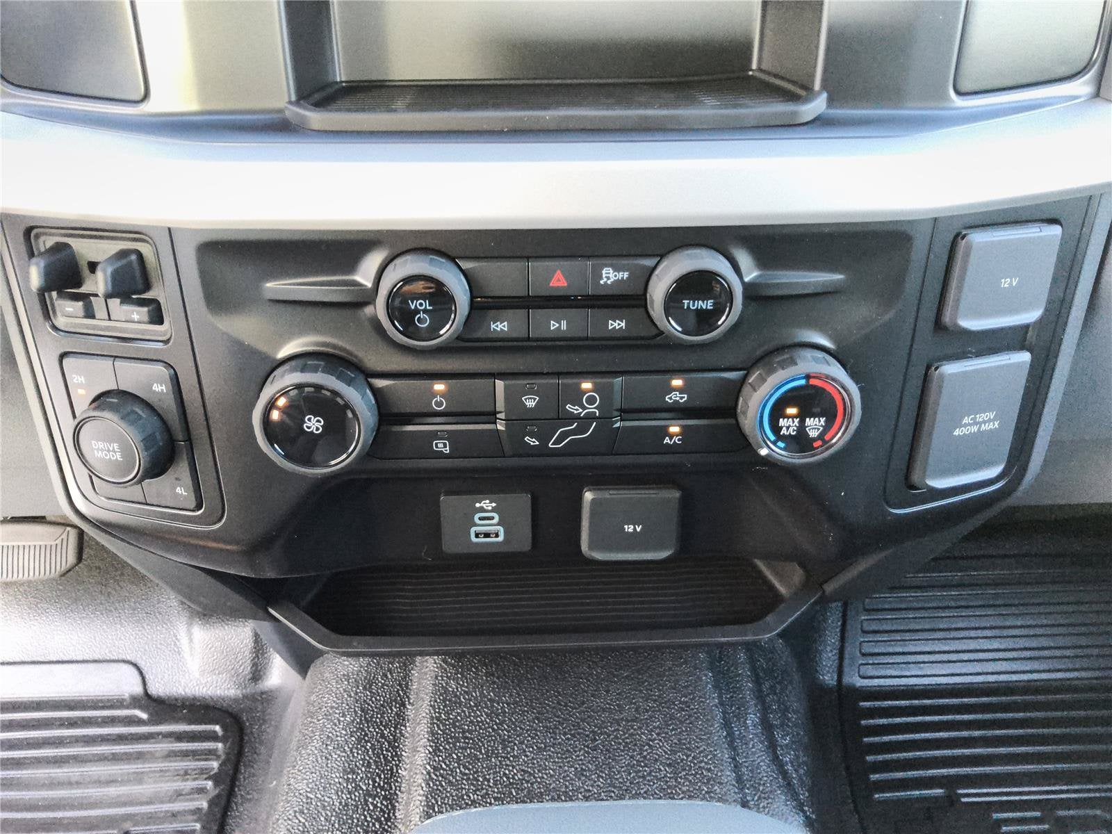 2027 Ford Super Duty F-350 DRW Base