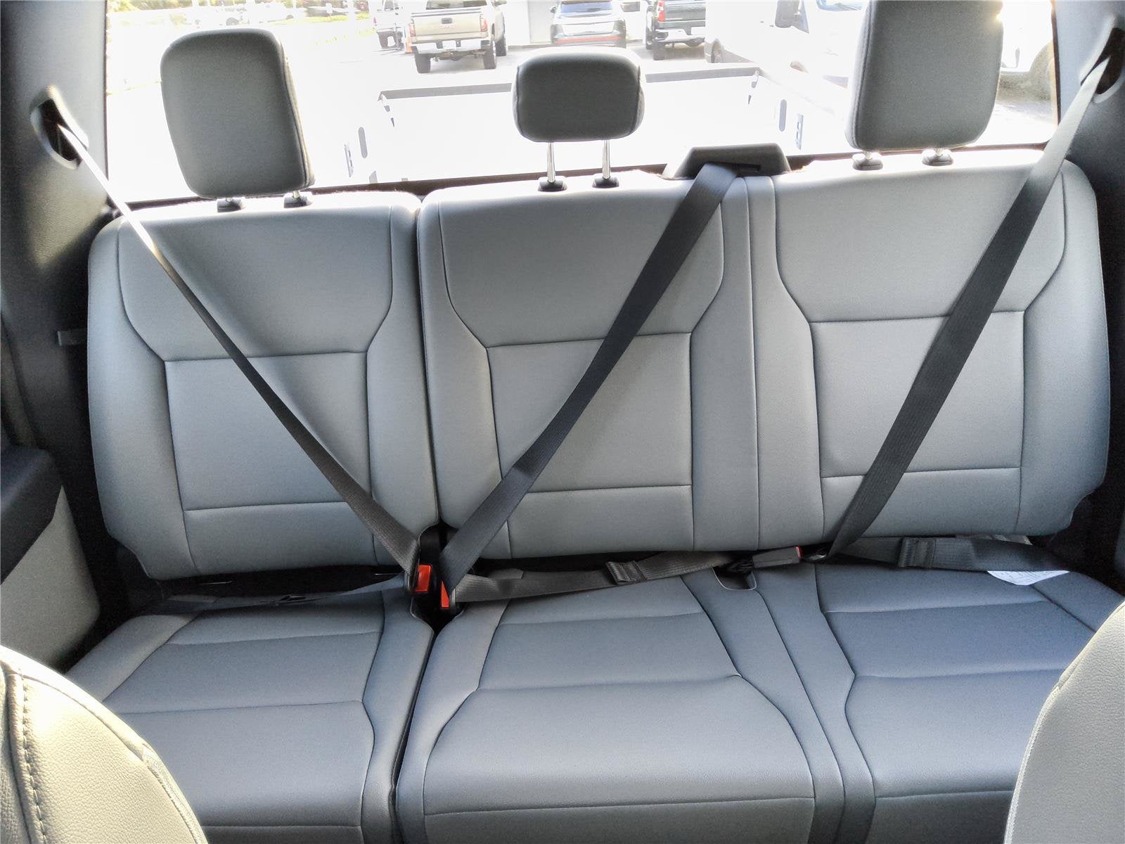 2027 Ford Super Duty F-350 DRW Base