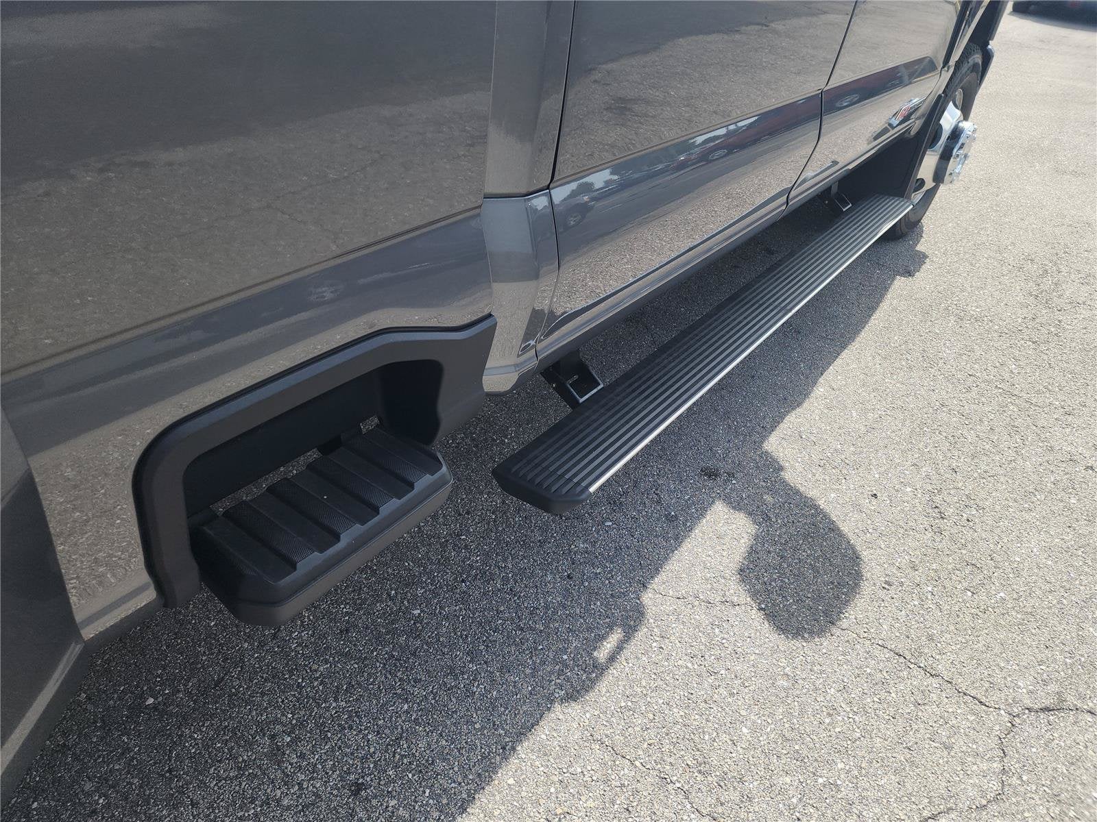 2026 Ford Super Duty F-350 DRW Platinum