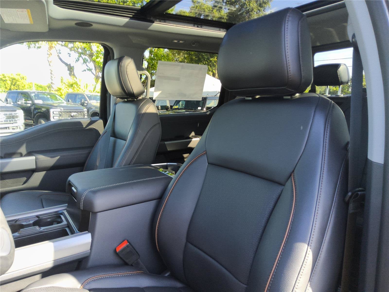 2026 Ford Super Duty F-350 DRW Lariat