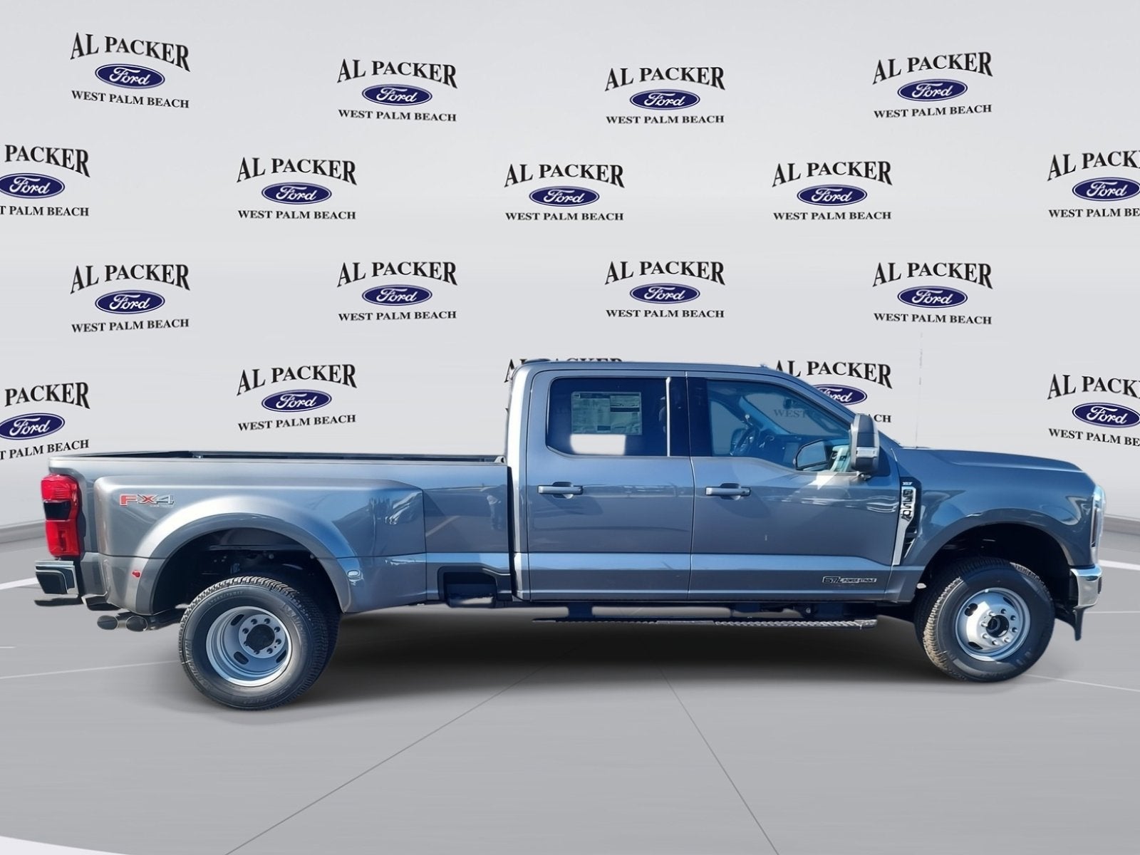 2026 Ford Super Duty F-350 DRW XLT