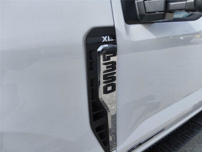 2026 Ford Super Duty F-350 DRW XL