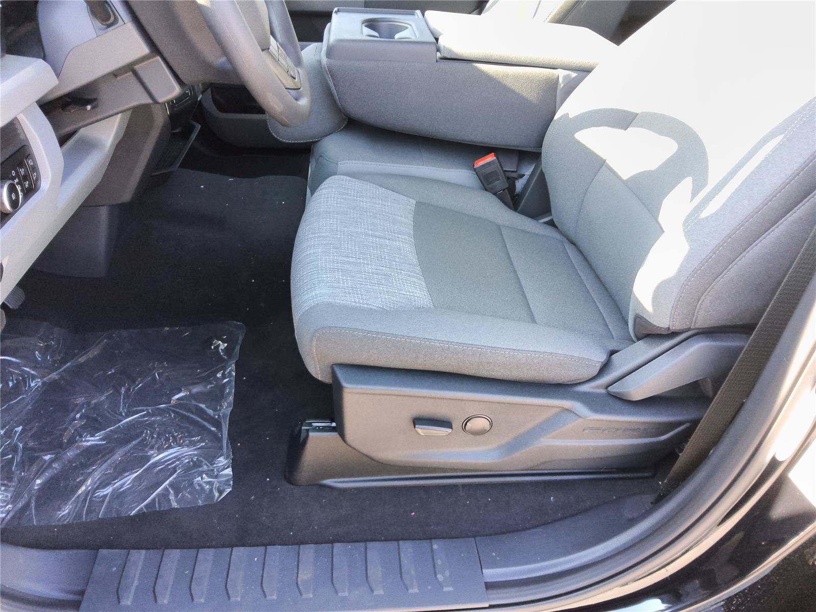 2026 Ford Super Duty F-350 DRW XLT