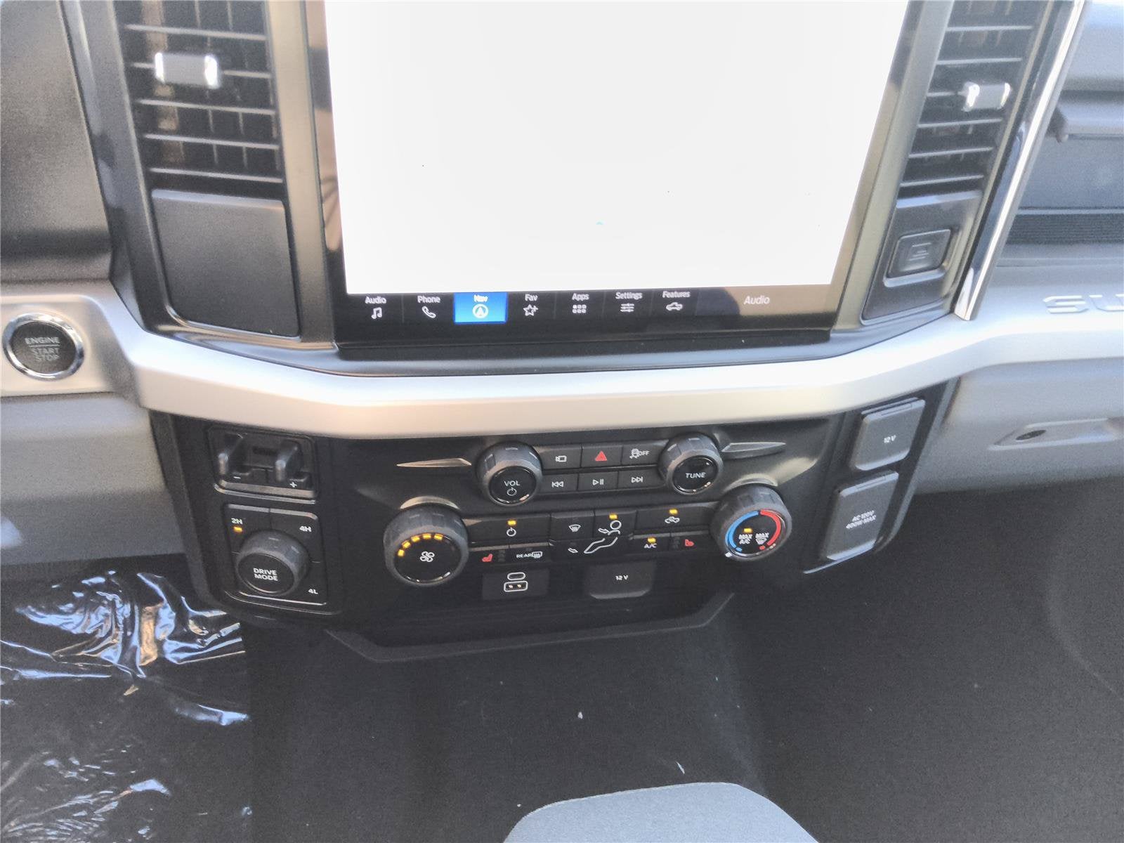 2026 Ford Super Duty F-350 DRW XLT