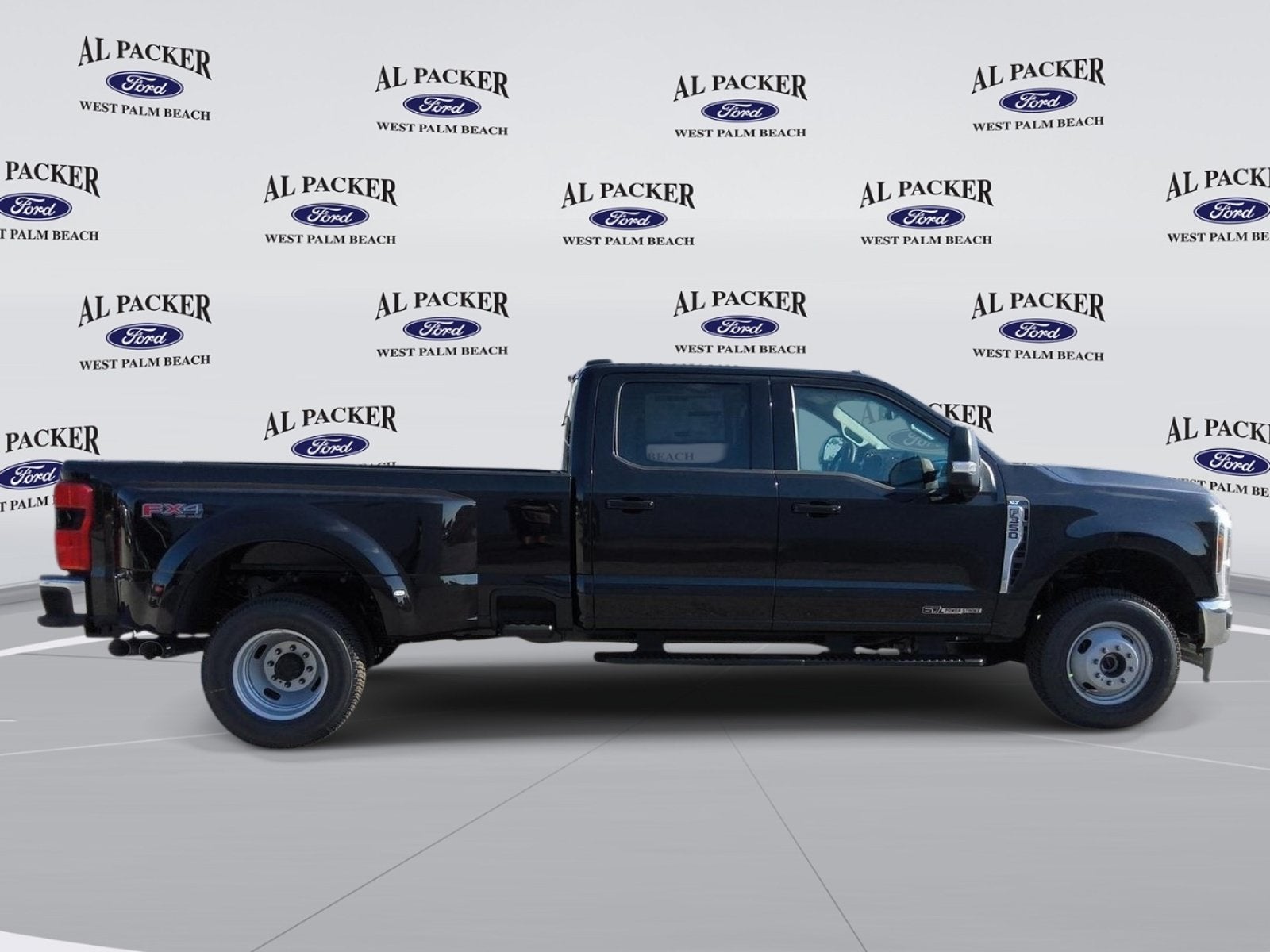 2026 Ford Super Duty F-350 DRW XLT
