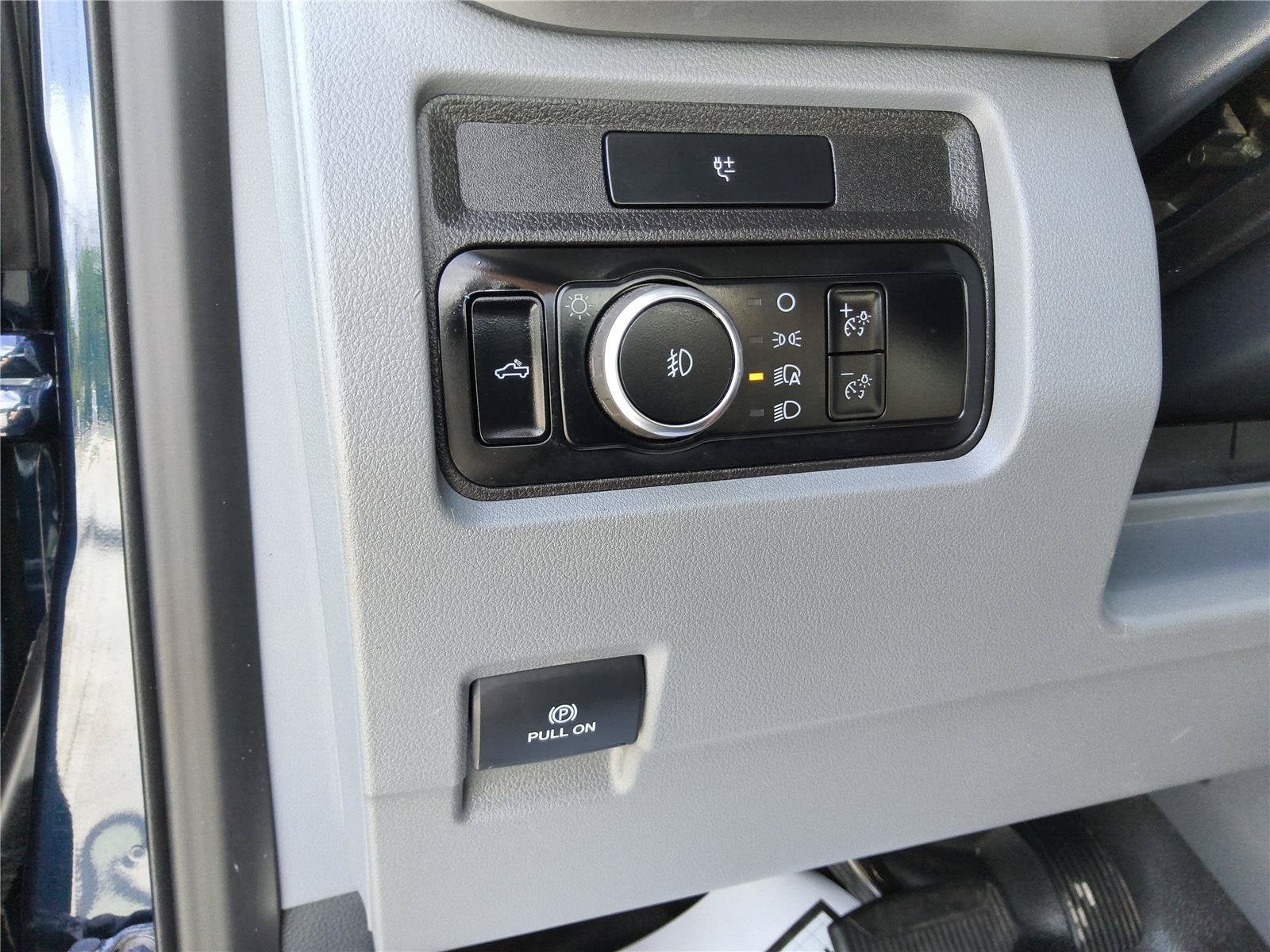 2024 FordaezSawEw4SDdzy7A4SyddyEsda Super Duty F-350 DRW XLT