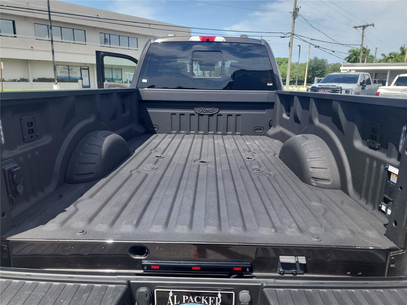 2025 Ford Super Duty F-450 DRW Platinum