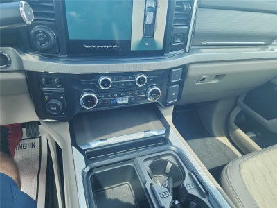 2025 Ford Super Duty F-450 DRW Platinum