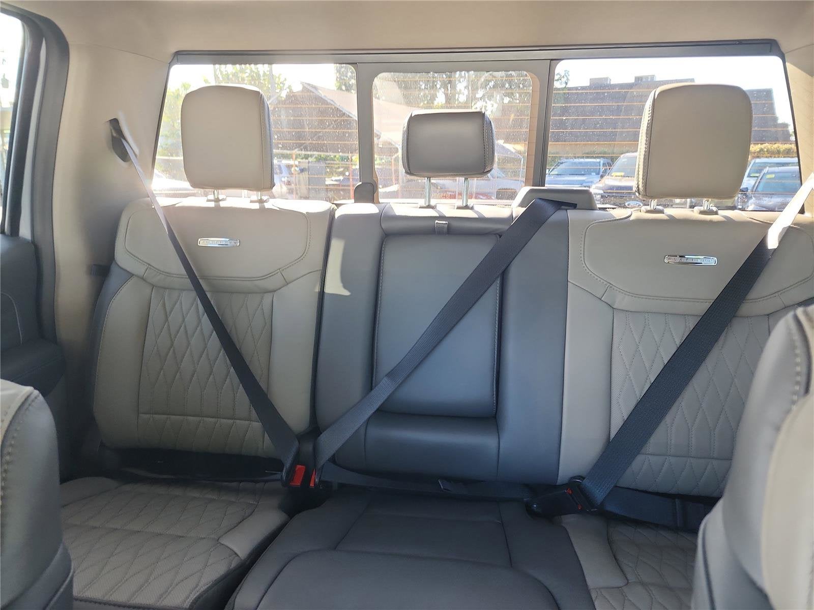 2026 Ford Super Duty F-450 DRW Platinum