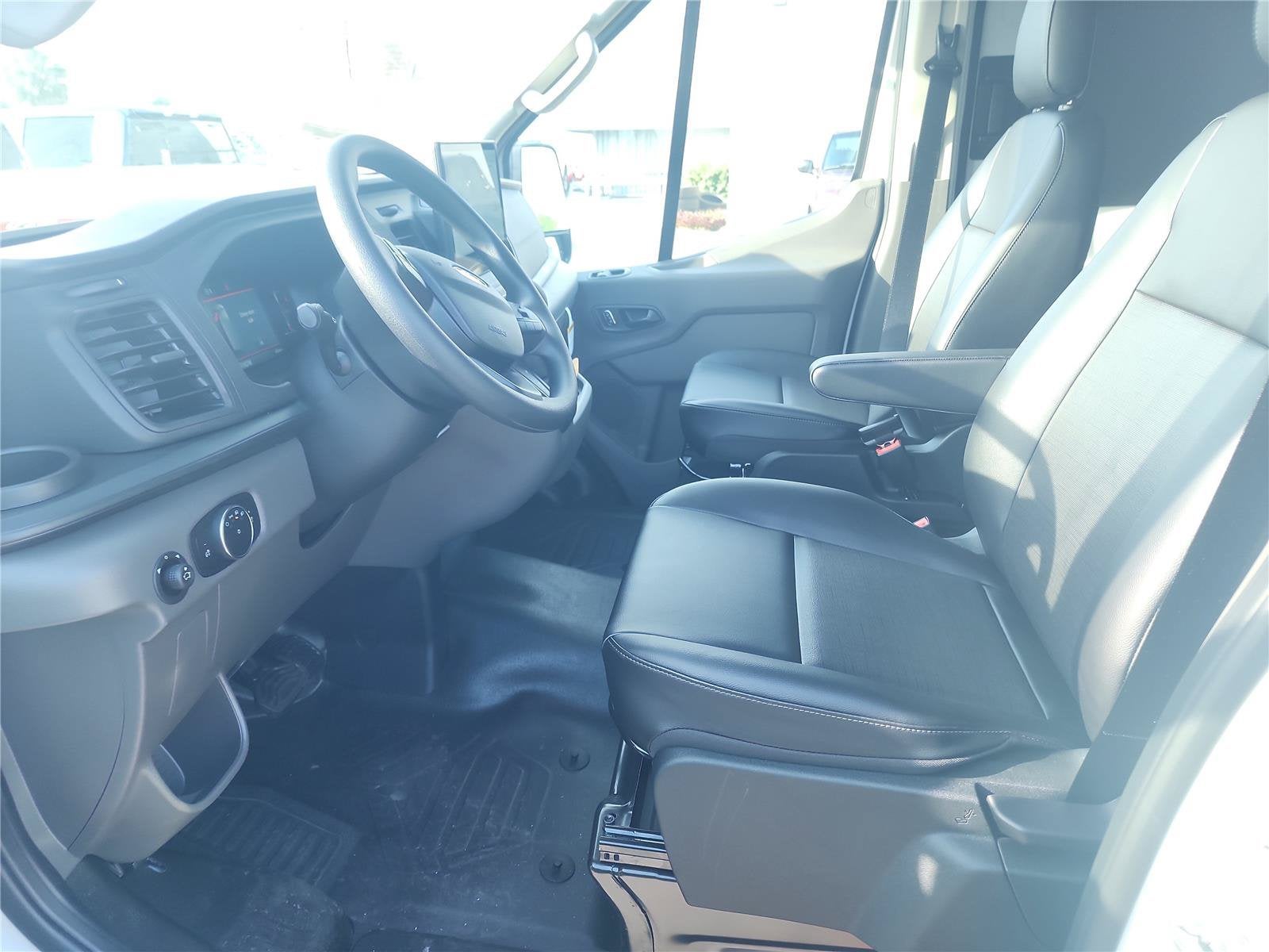 2026 Ford Transit Cargo Van Base