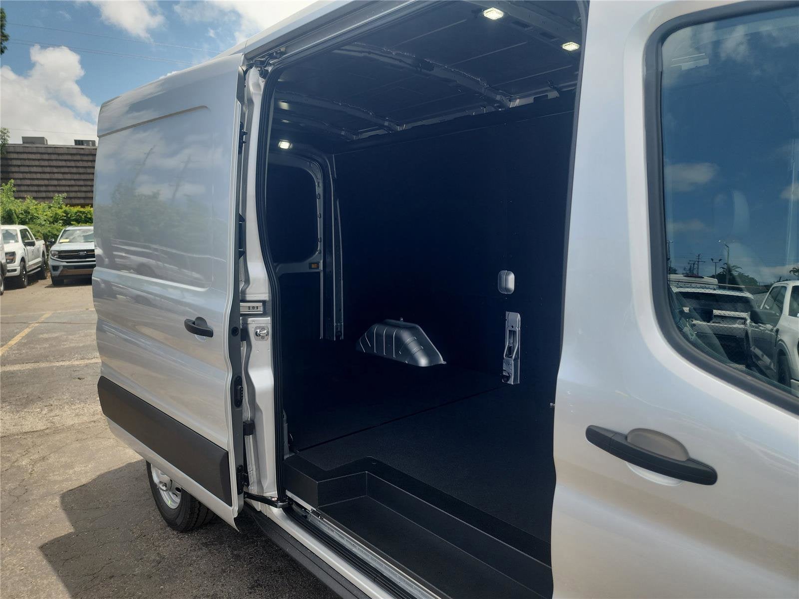 2026 Ford Transit Cargo Van Base