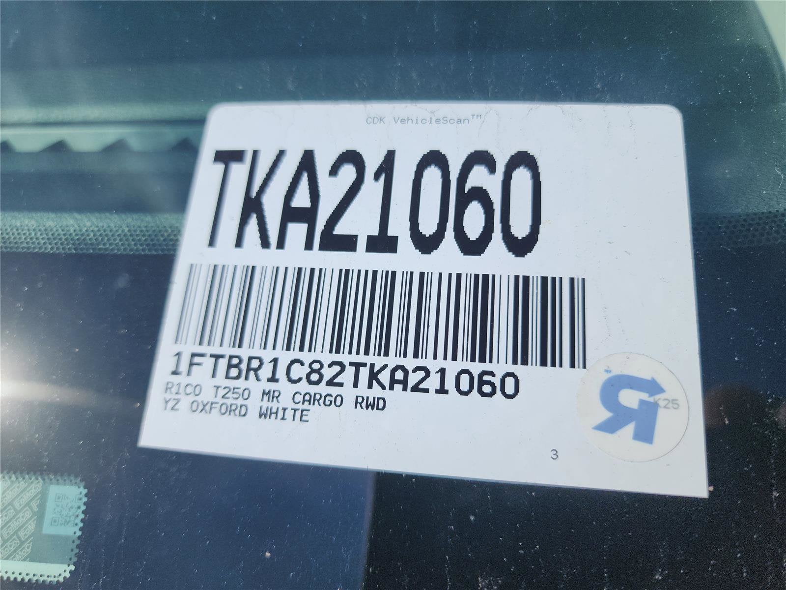 2026 Ford Transit Cargo Van T-250 148" Med Rf 9150 GVWR RWD