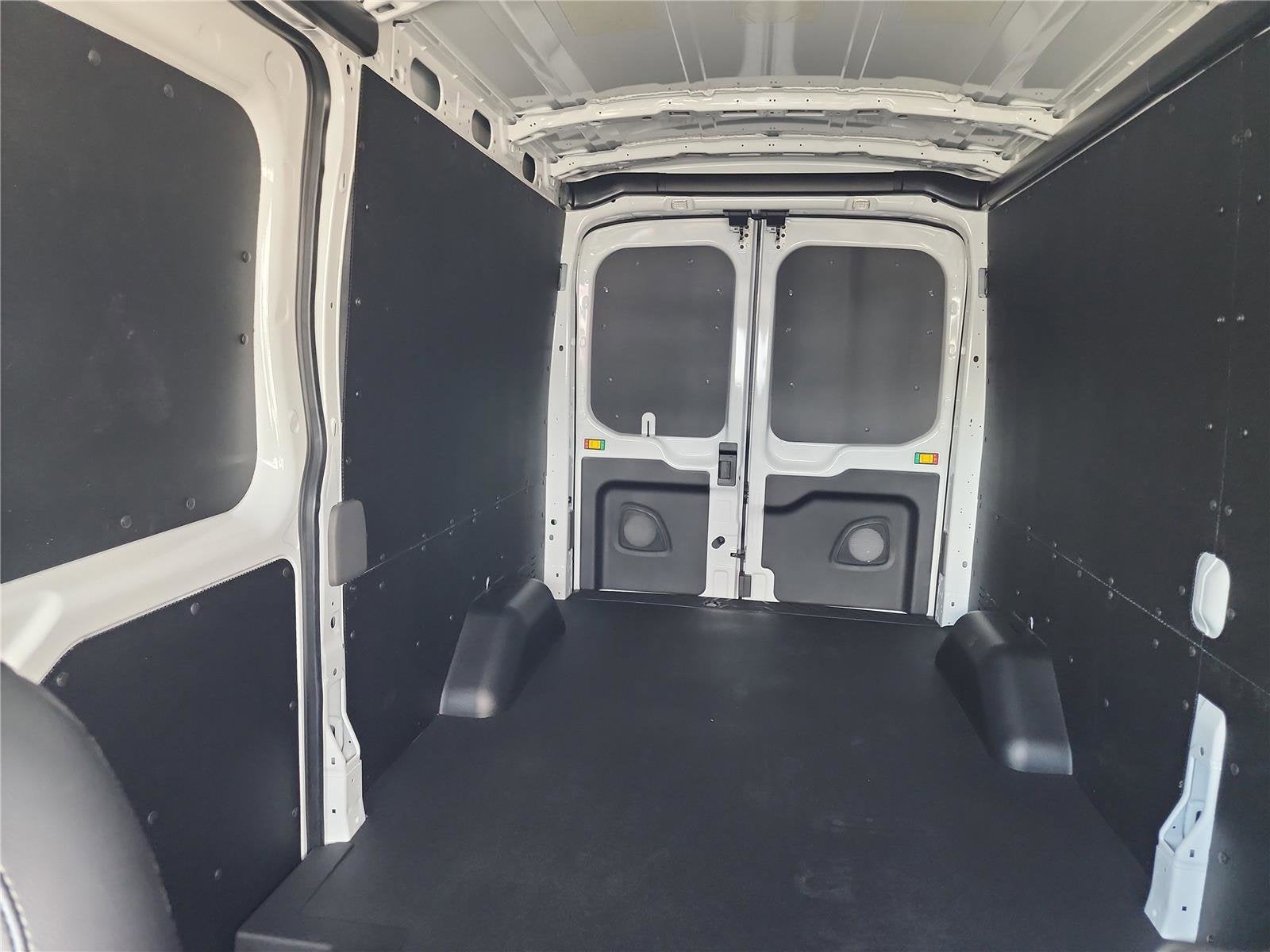 2026 Ford Transit Cargo Van T-250 148" Med Rf 9150 GVWR RWD