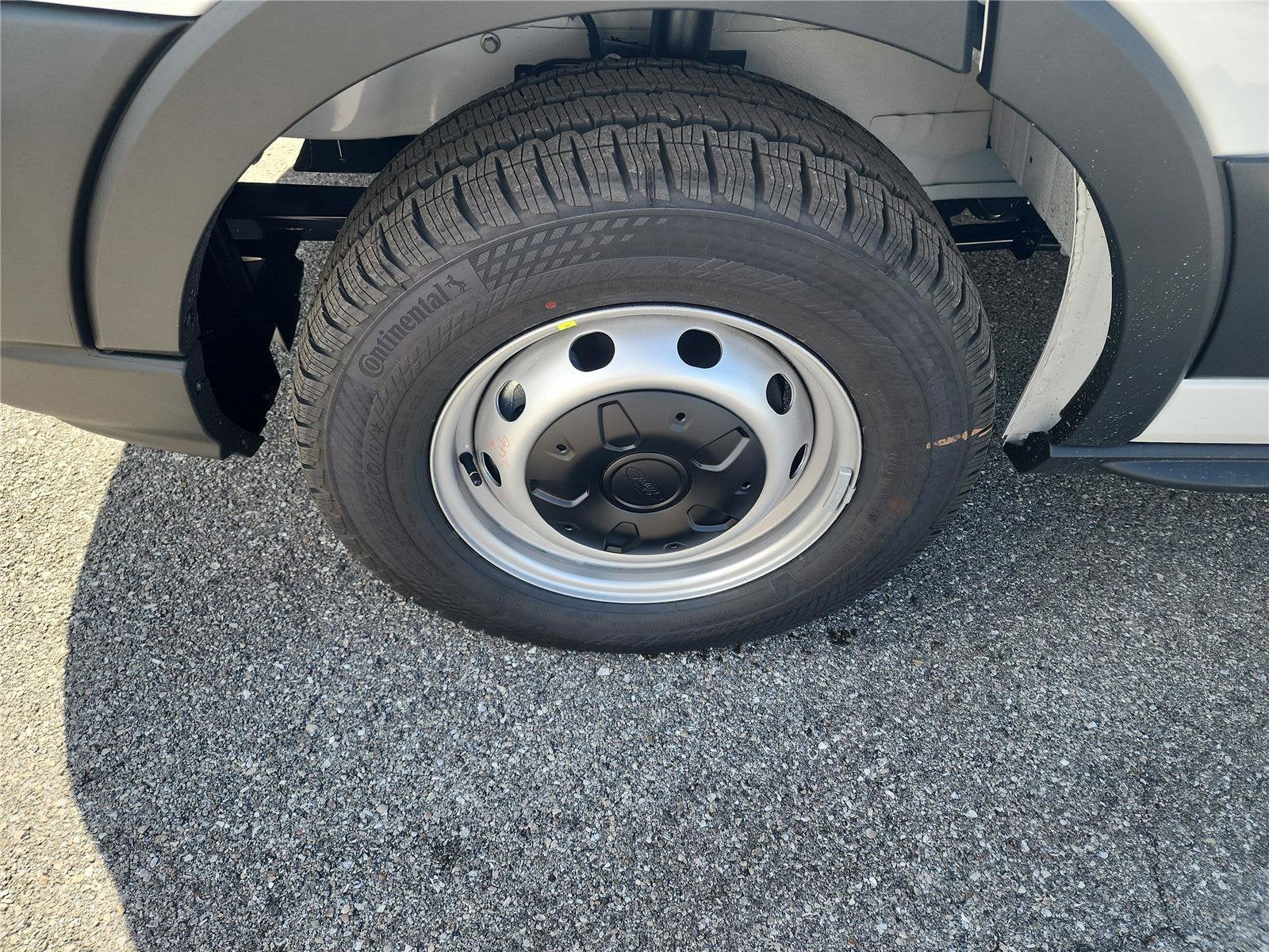 2026 Ford Transit Cargo Van T-250 148" Med Rf 9150 GVWR RWD