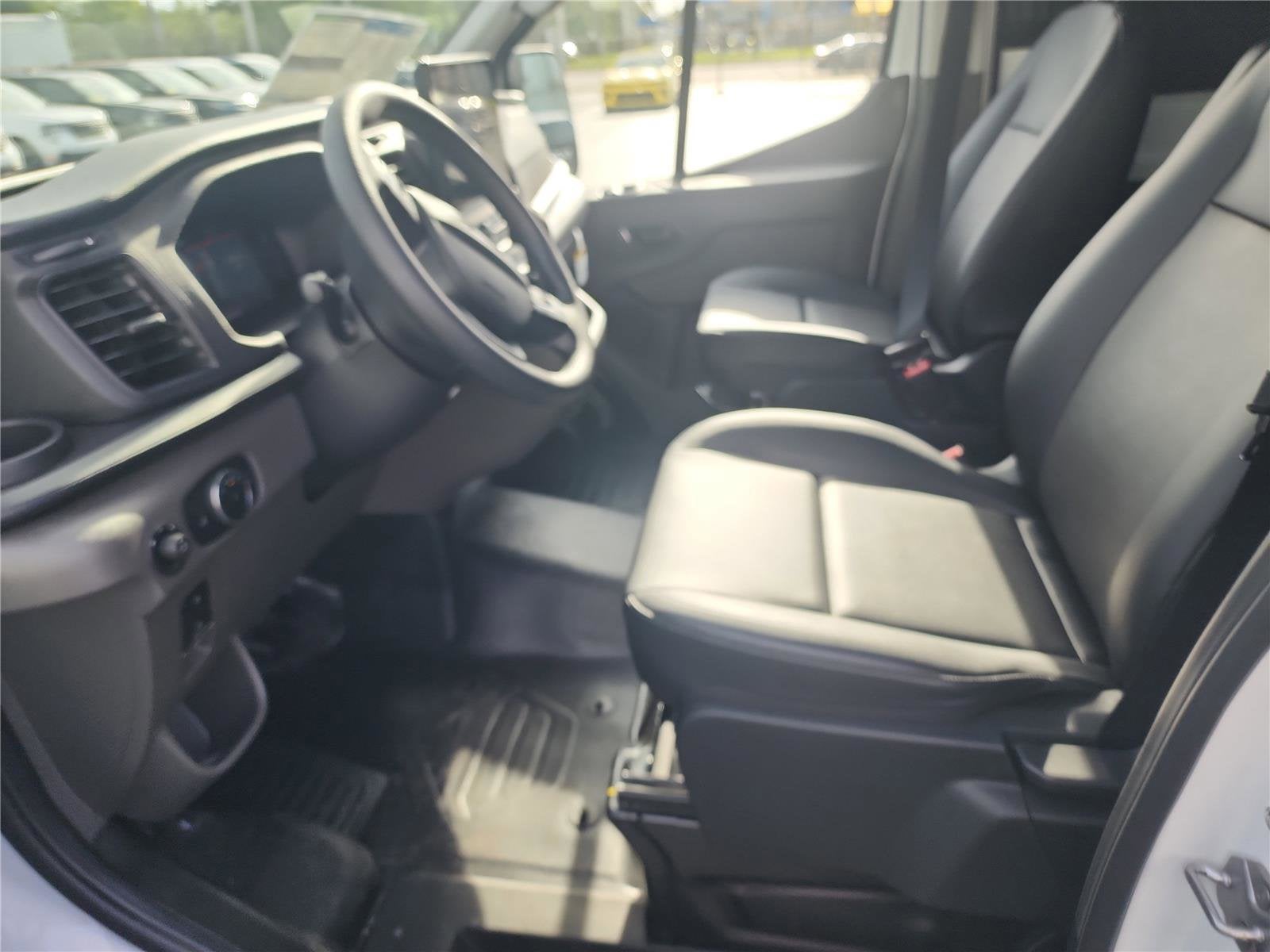 2026 Ford Transit Cargo Van Base