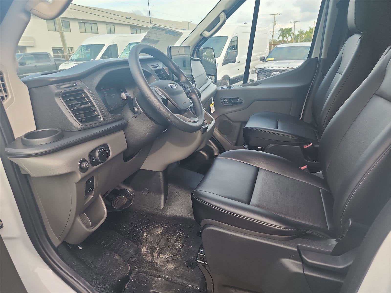 2026 Ford Transit Cargo Van T-250 148" Med Rf 9150 GVWR RWD