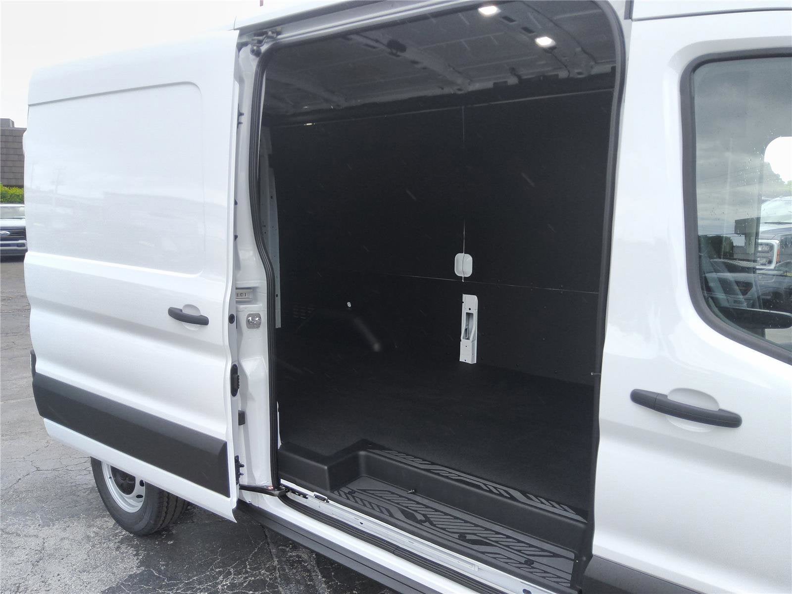2026 Ford Transit Cargo Van Base