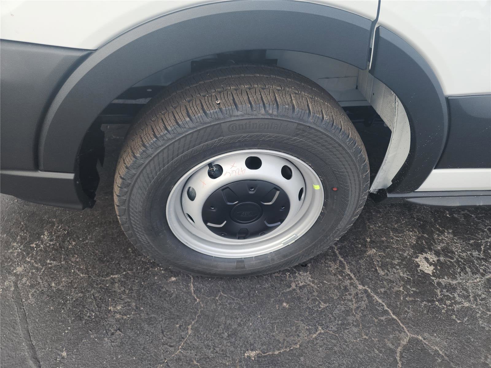 2026 Ford Transit Cargo Van T-250 148" Med Rf 9150 GVWR RWD