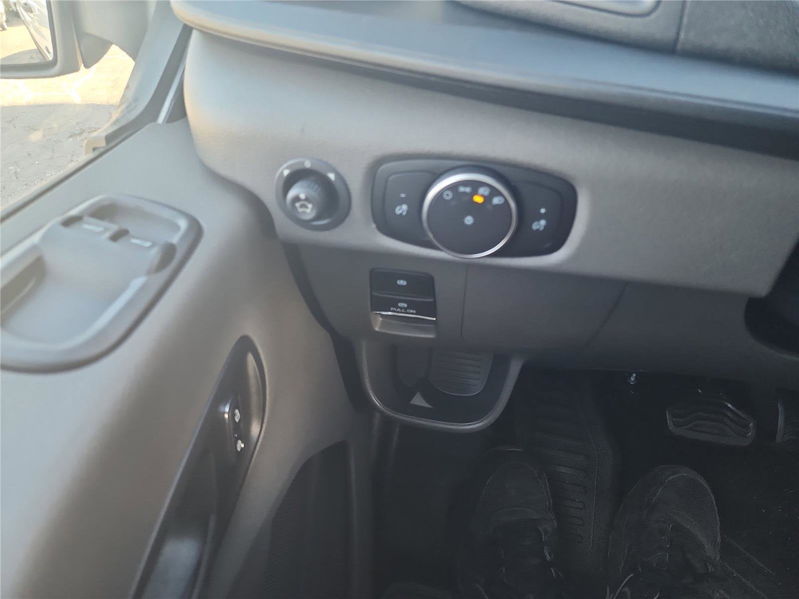 2026 Ford Transit Cargo Van T-250 148" Med Rf 9150 GVWR RWD