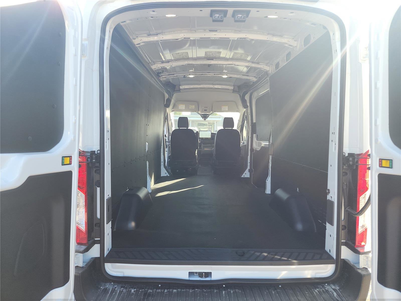 2026 Ford Transit Cargo Van Base