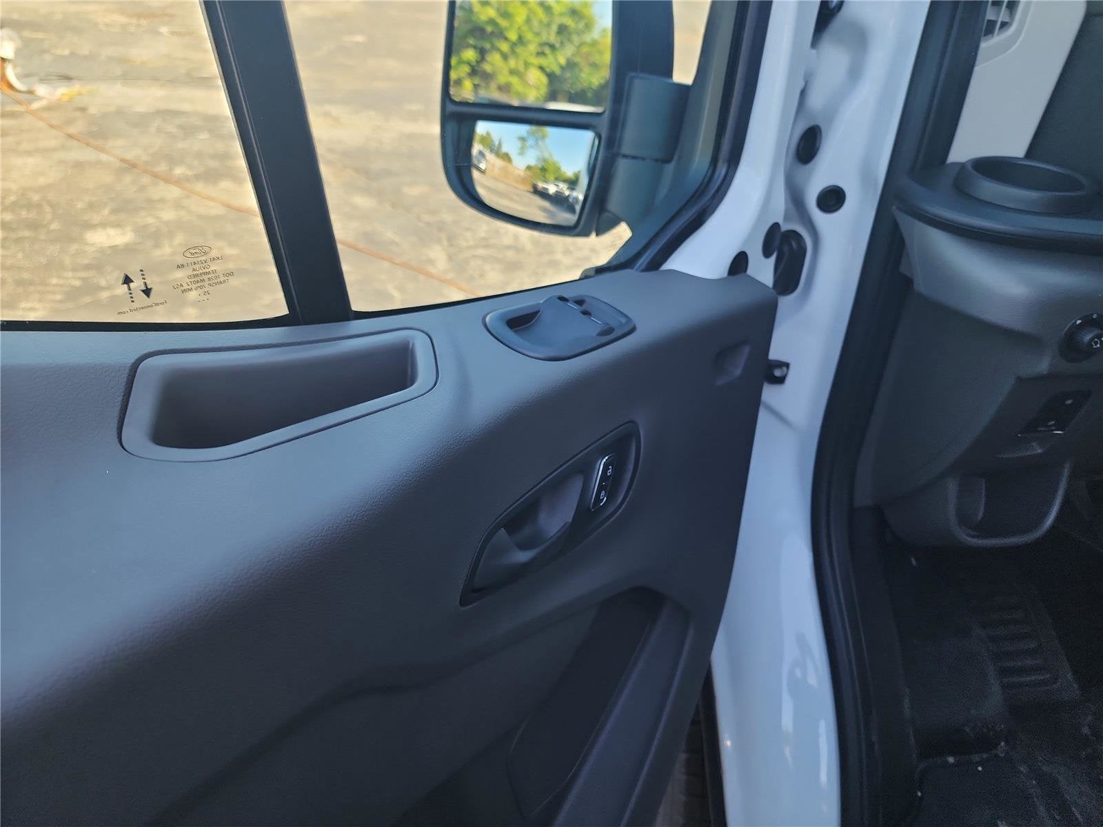 2026 Ford Transit Cargo Van T-250 148" Med Rf 9150 GVWR RWD