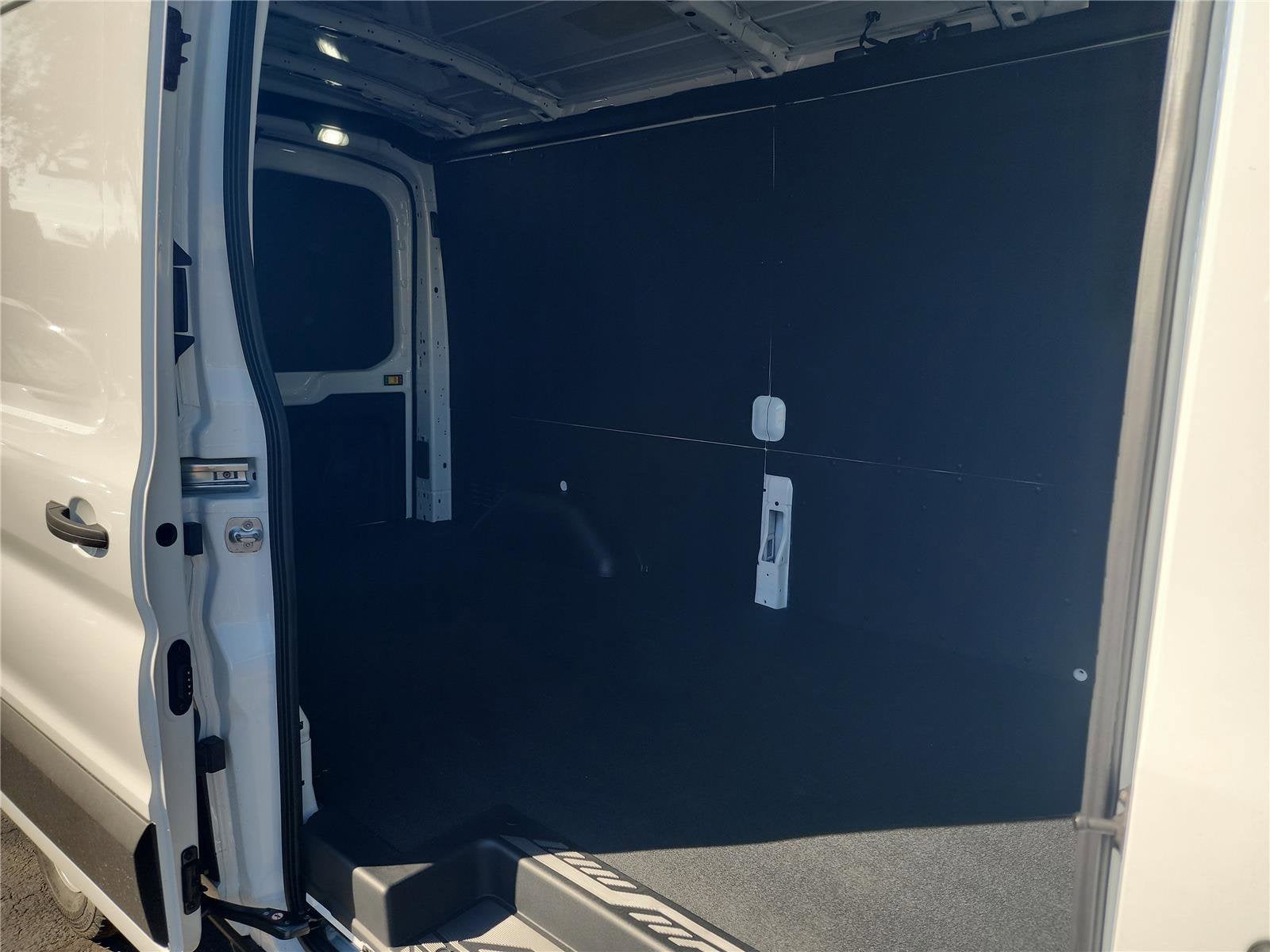 2026 Ford Transit Cargo Van T-250 148" Med Rf 9150 GVWR RWD