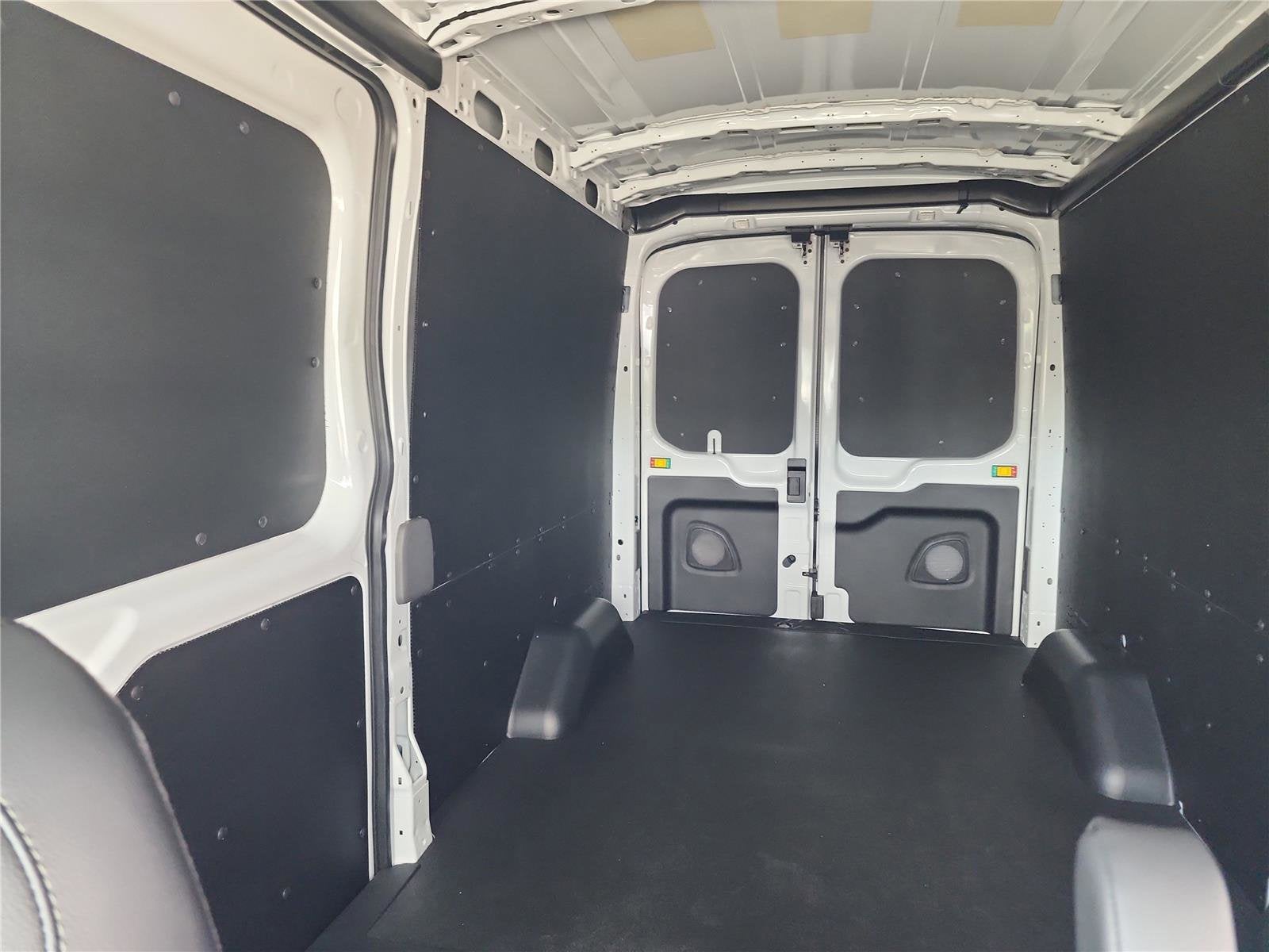 2026 Ford Transit Cargo Van T-250 148" Med Rf 9150 GVWR RWD