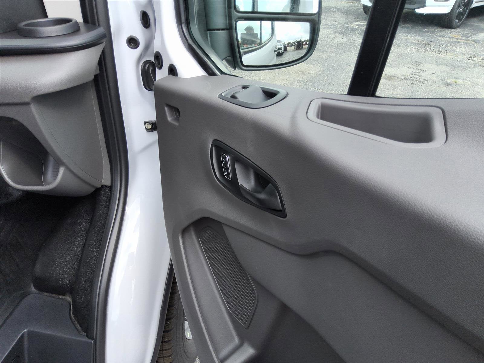2026 Ford Transit Cargo Van Base