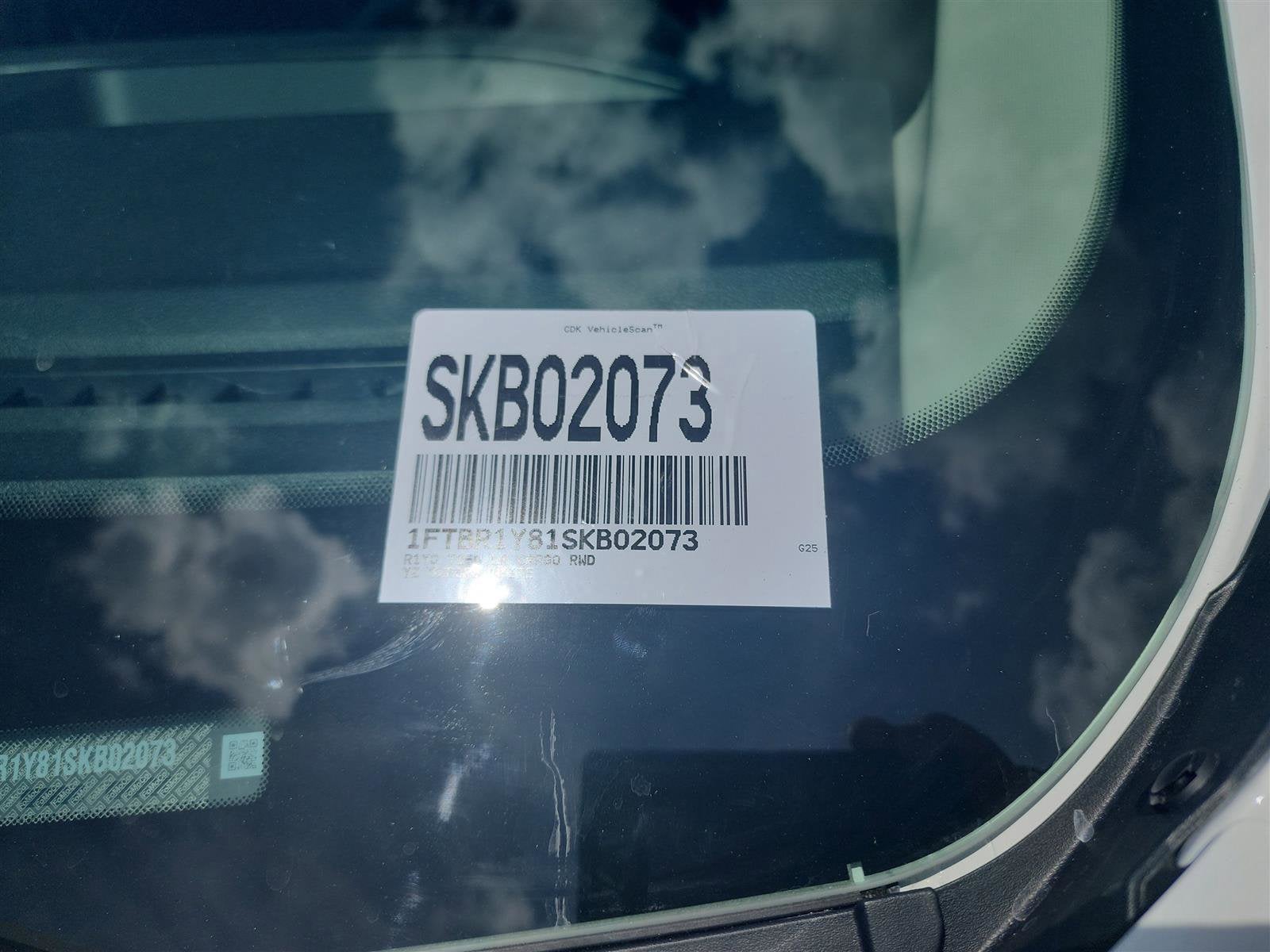 2025 Ford Transit Cargo Van T-250 130" Low Rf 9070 GVWR RWD