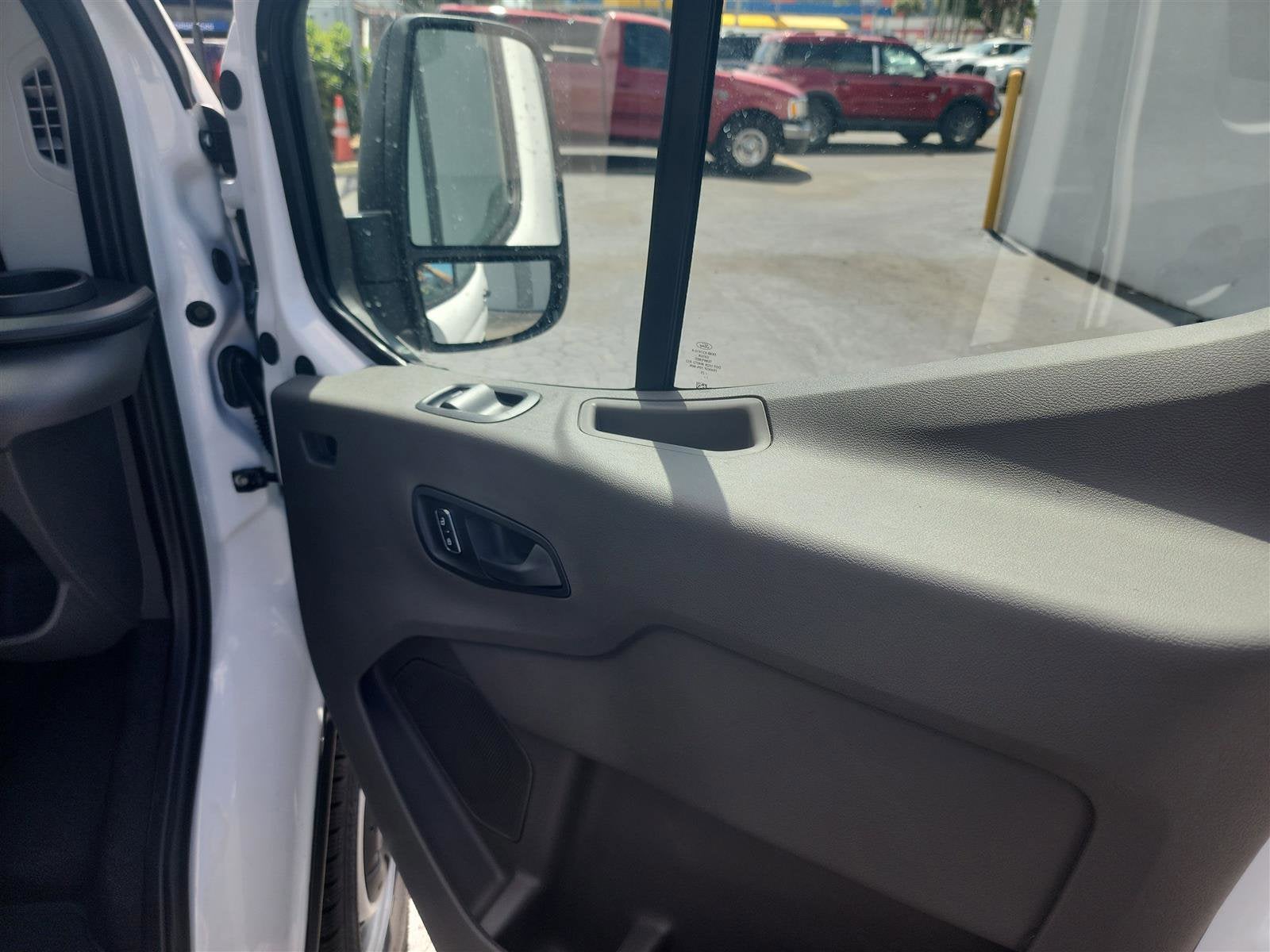 2025 Ford Transit Cargo Van T-250 130" Low Rf 9070 GVWR RWD