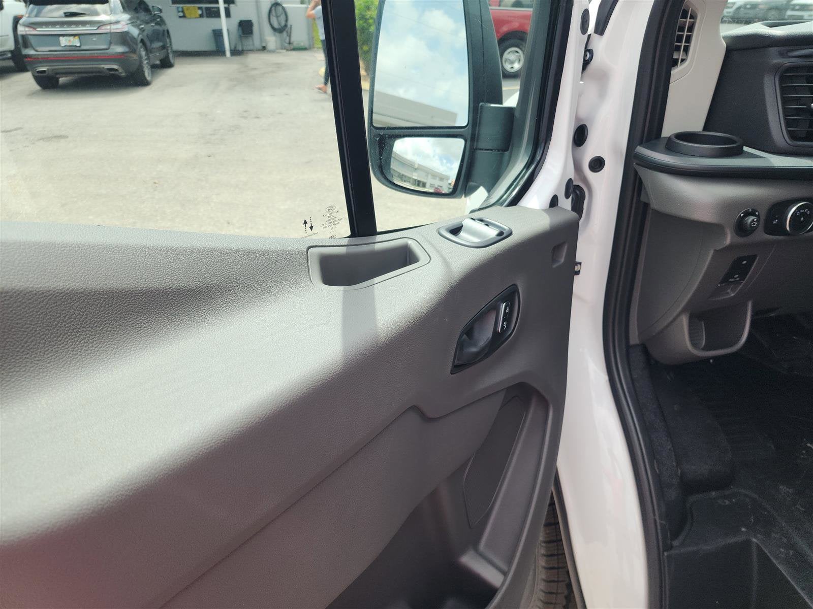 2025 Ford Transit Cargo Van T-250 148" Low Rf 9070 GVWR RWD