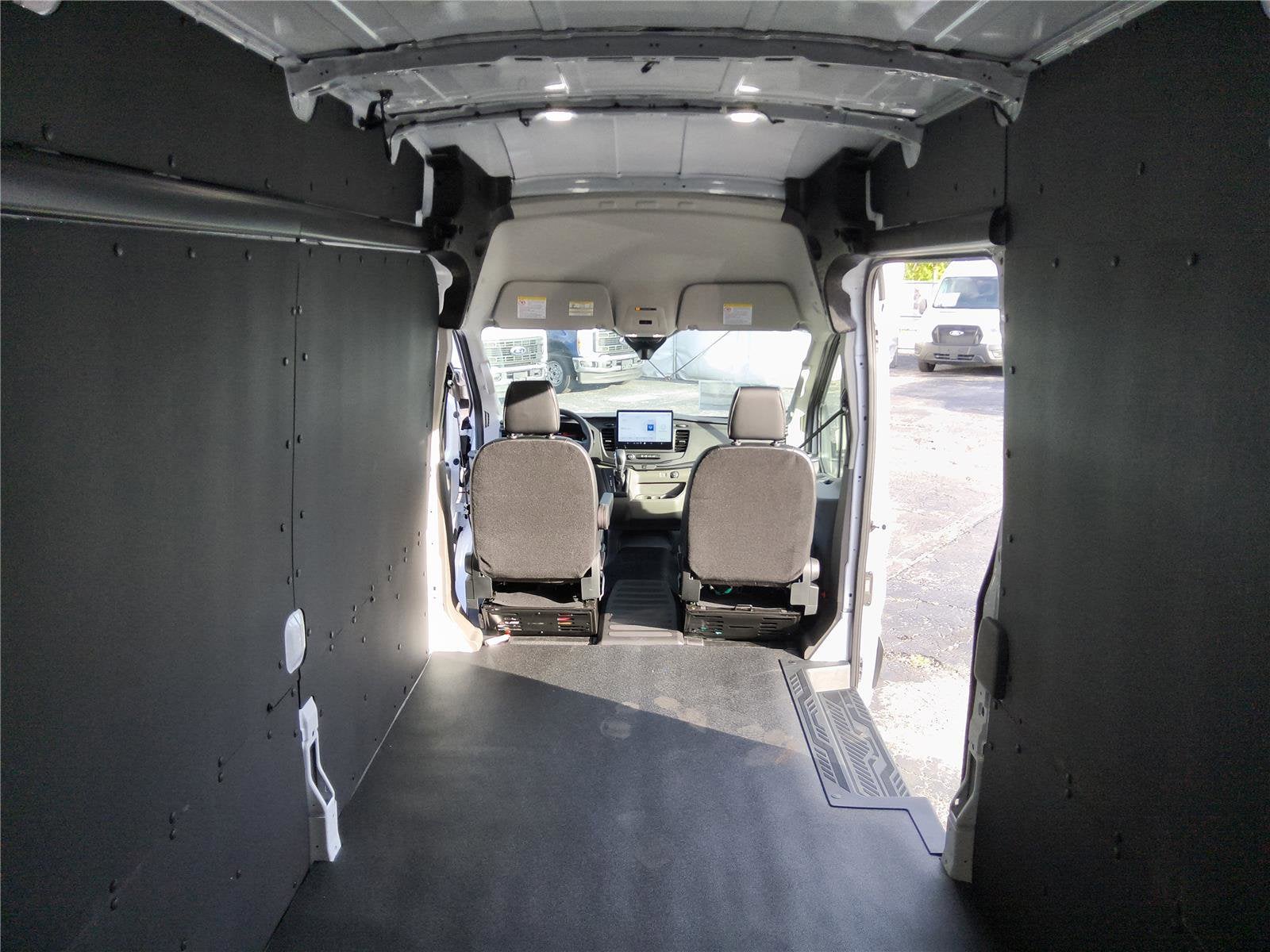 2026 Ford Transit Cargo Van Base