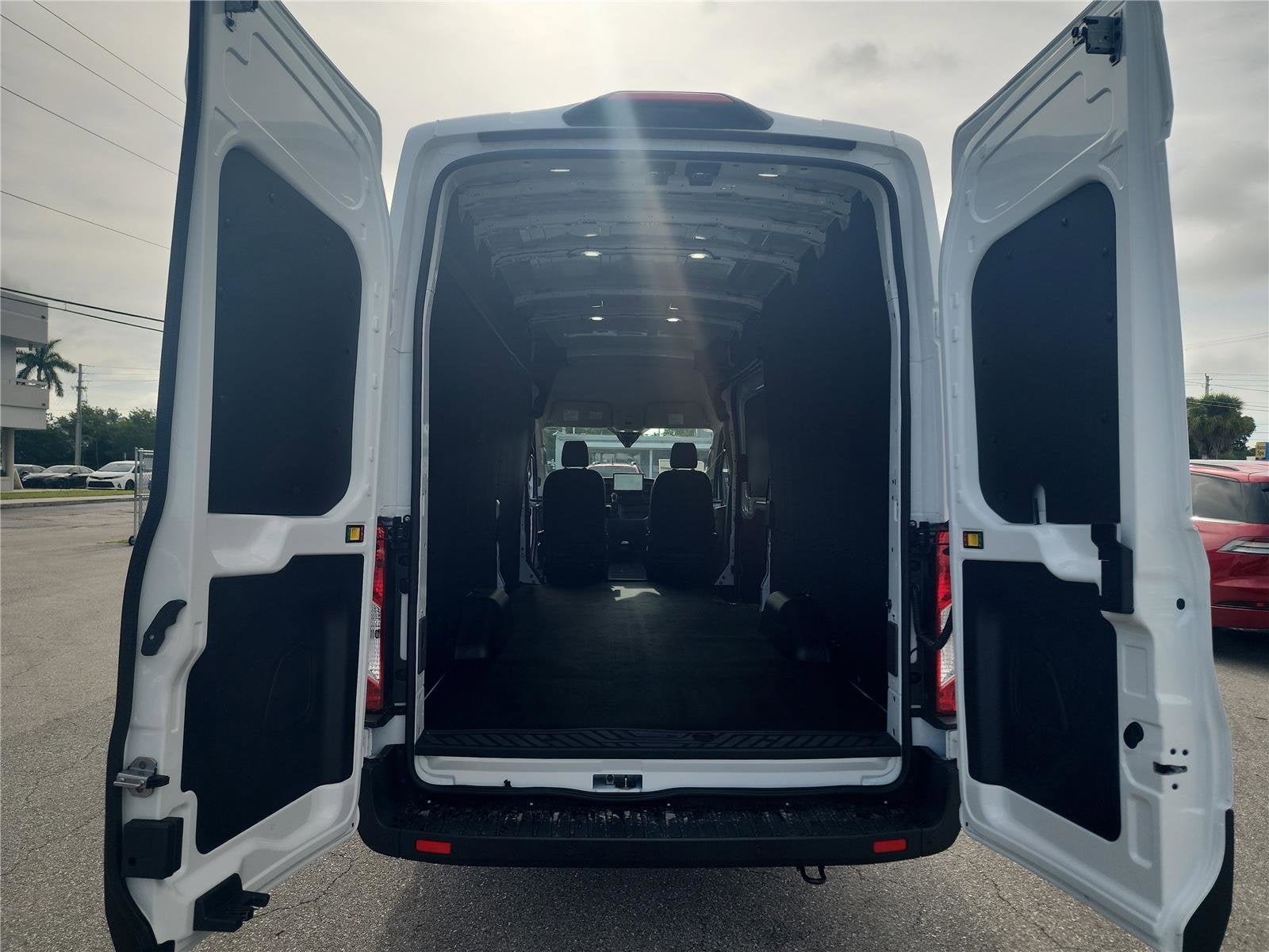 2026 Ford Transit Cargo Van Base