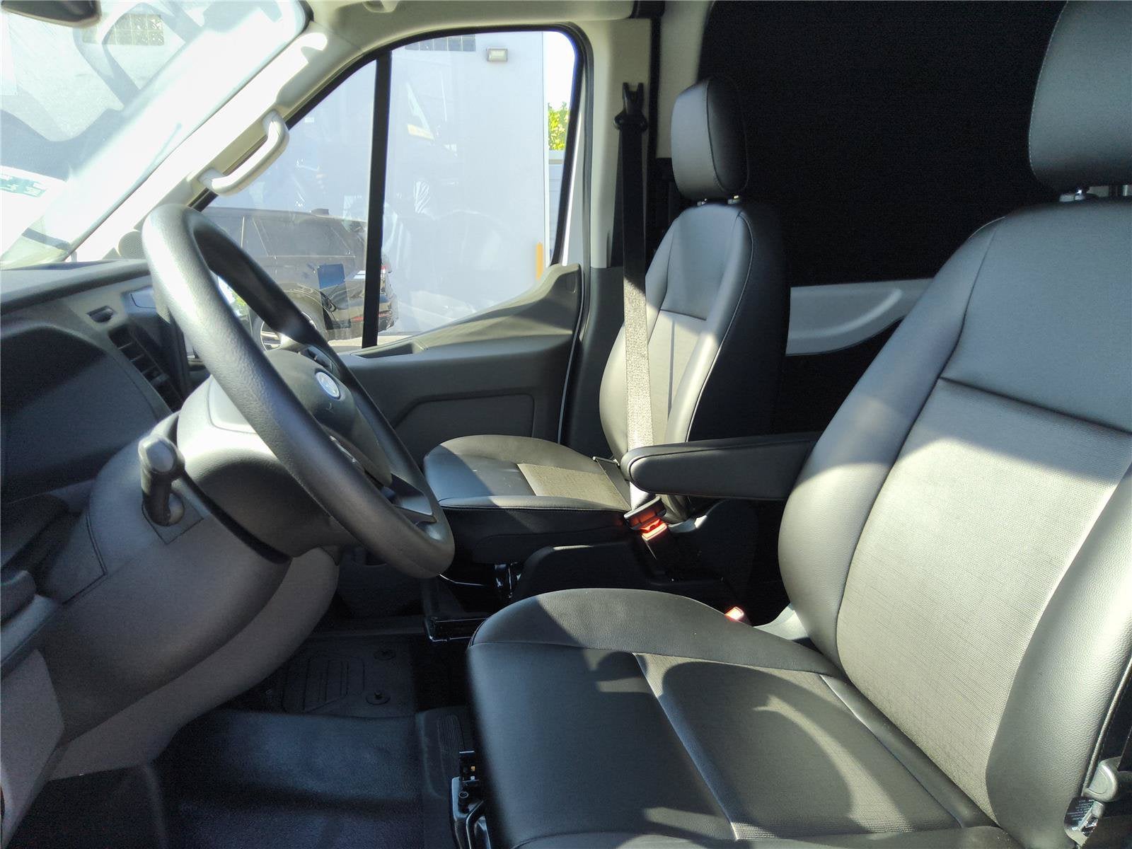 2026 Ford Transit Cargo Van Base