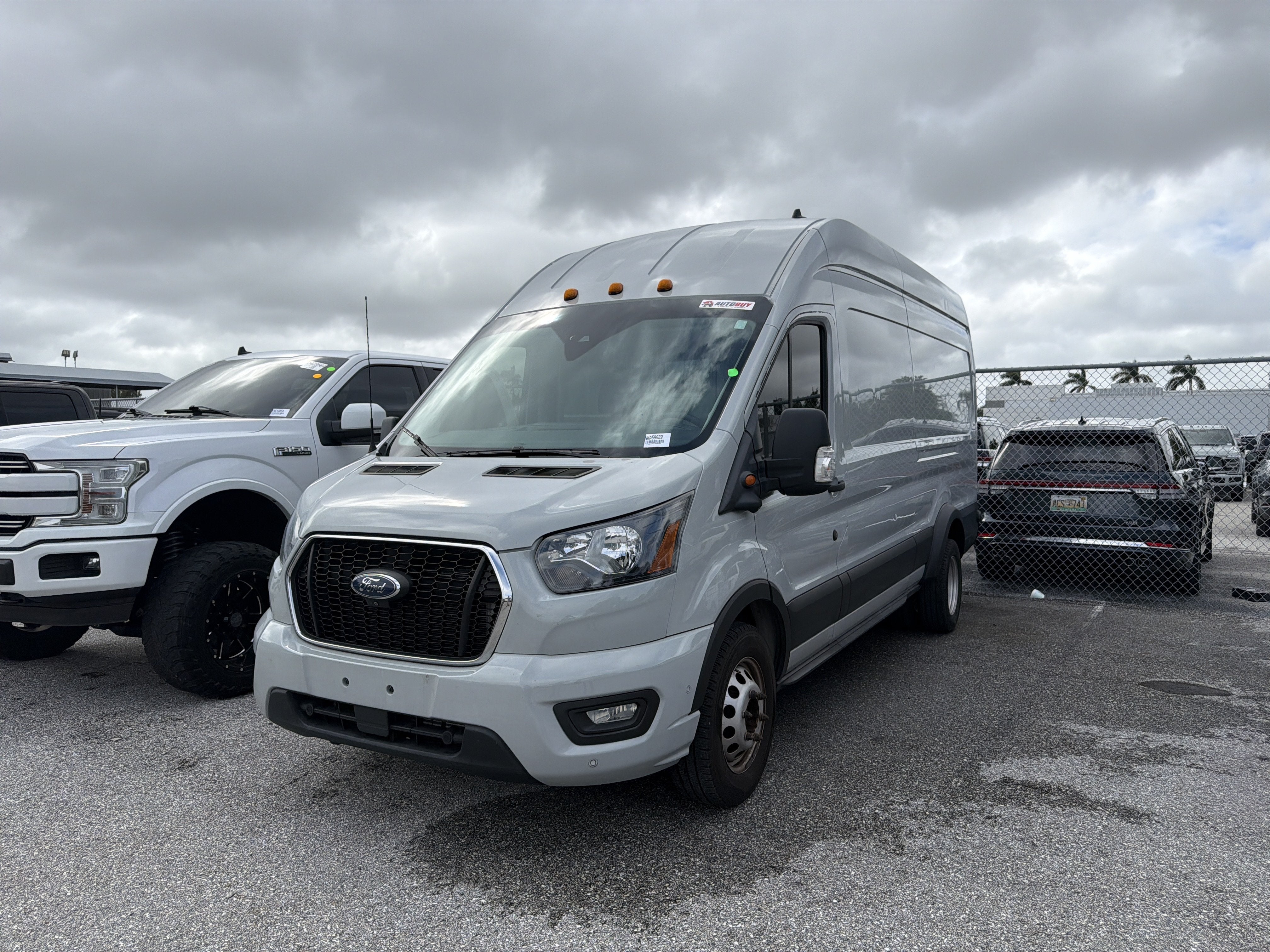 2022 Ford Transit Cargo Van 148 WB High Roof Extended Cargo DRW