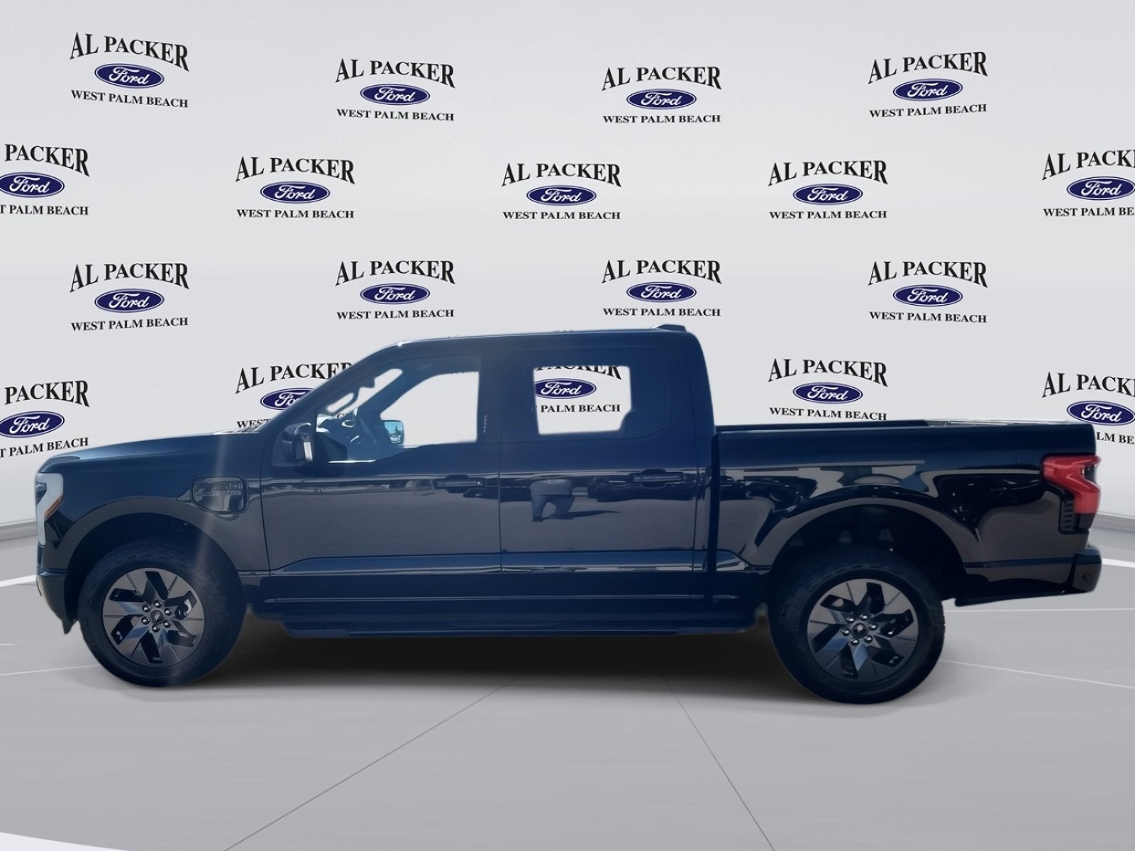 Used 2022 Ford F-150 Lightning Lariat with VIN 1FTVW1EL7NWG05215 for sale in Royal Palm Beach, FL