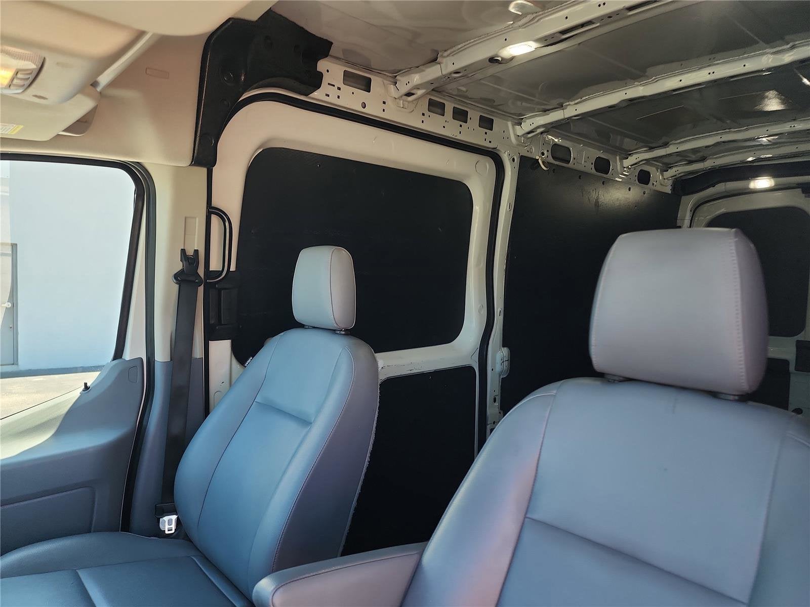 2018 Ford Transit Van 148 WB Medium Roof Cargo