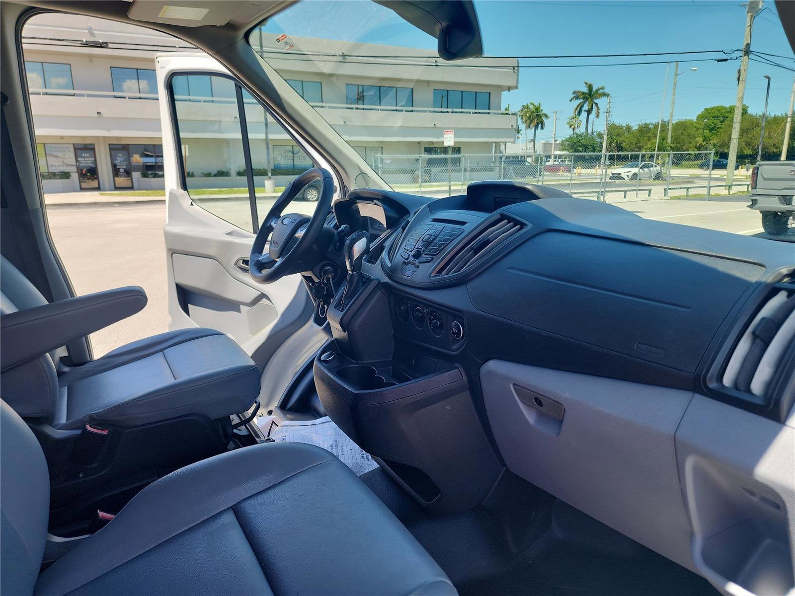 2018 Ford Transit Van 148 WB Medium Roof Cargo
