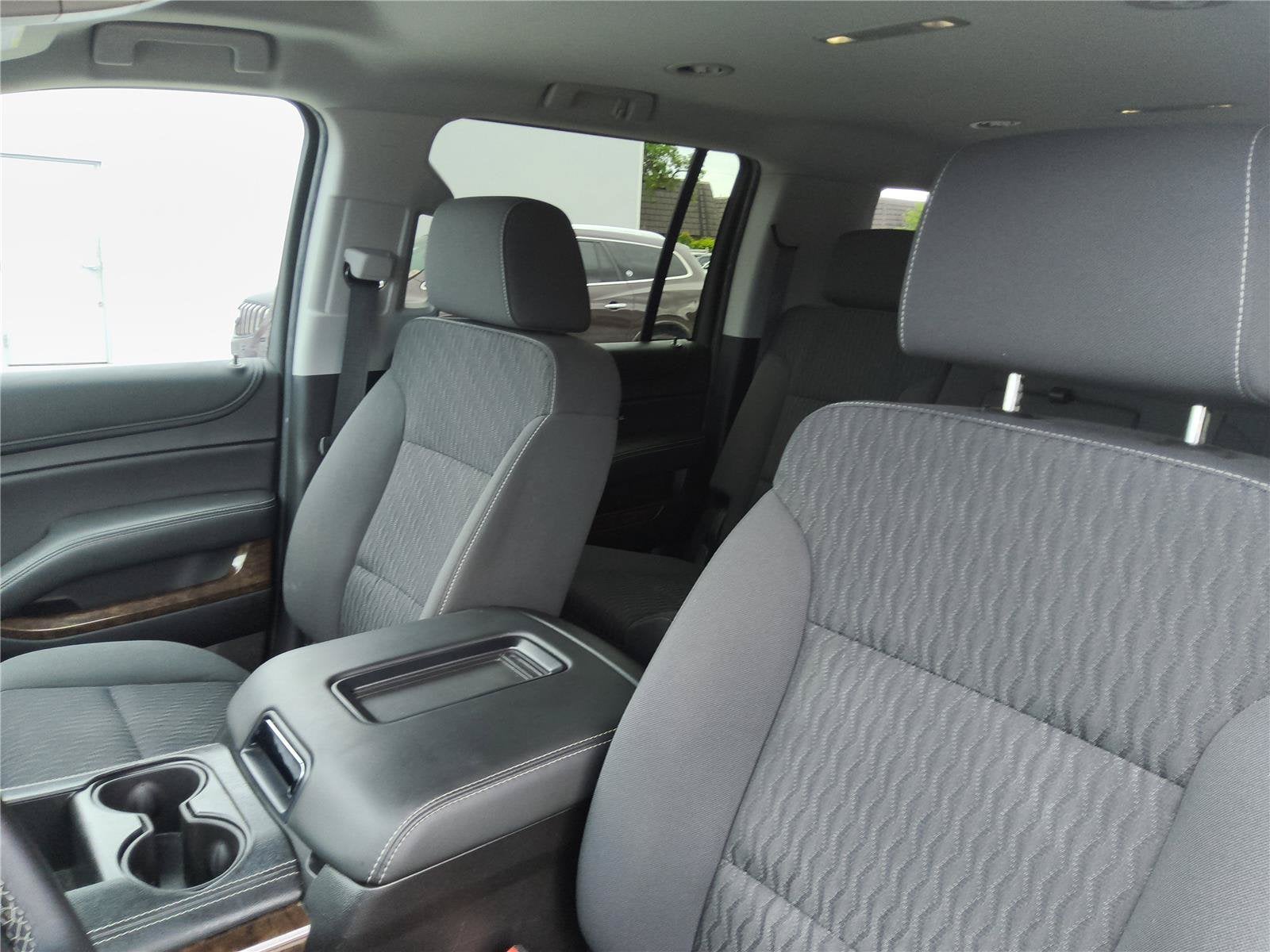 2018 Chevrolet Suburban LS
