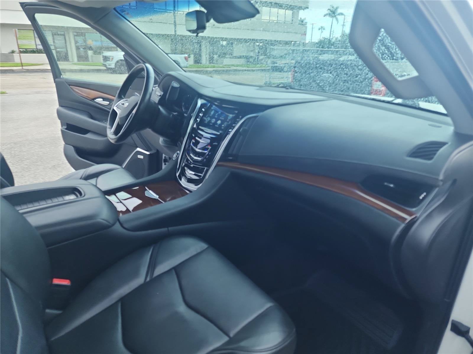 2019 Cadillac Escalade ESV Luxury