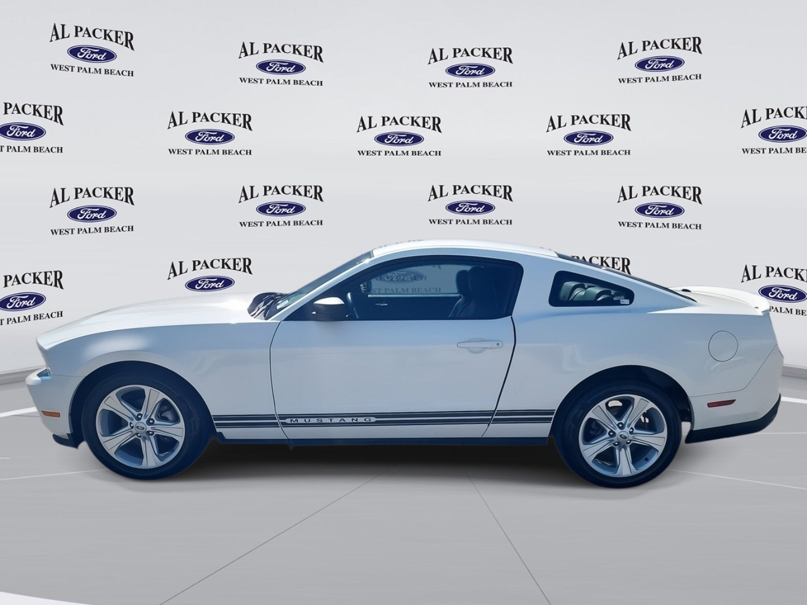 Used 2010 Ford Mustang V6 with VIN 1ZVBP8AN7A5143364 for sale in Royal Palm Beach, FL