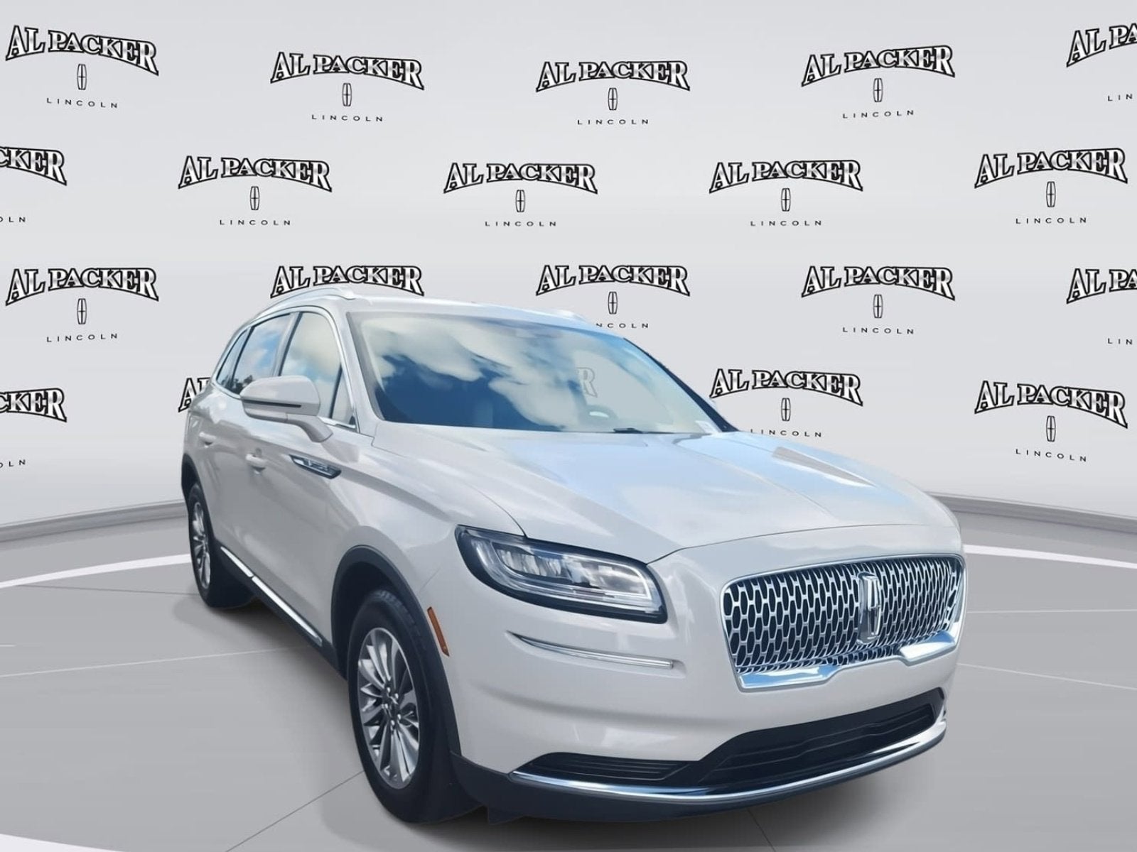 2023 Lincoln Nautilus Standard