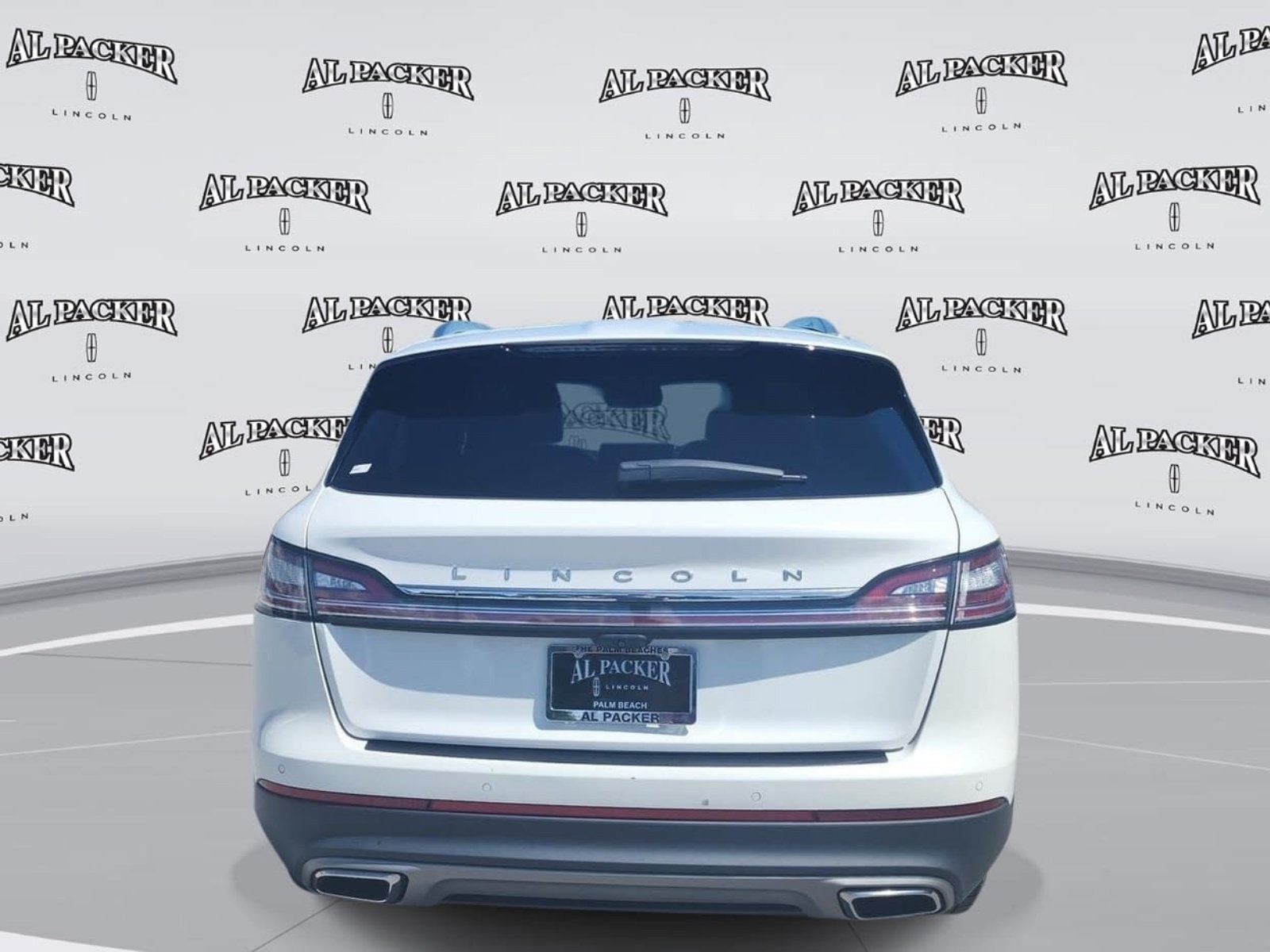 2023 Lincoln Nautilus Standard