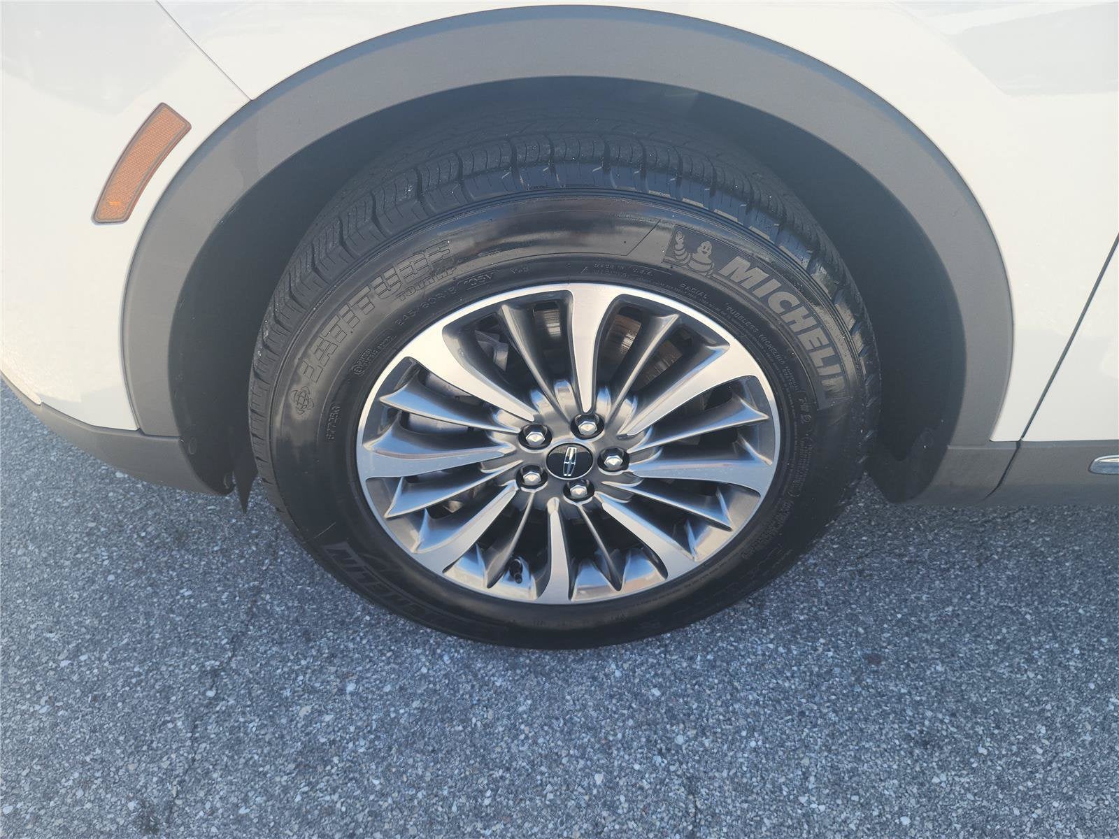 2023 Lincoln Nautilus Standard