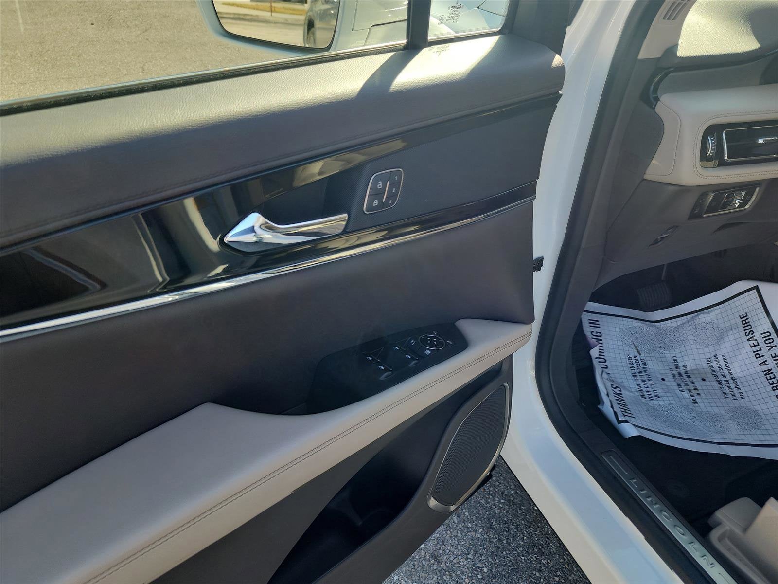 2023 Lincoln Nautilus Standard