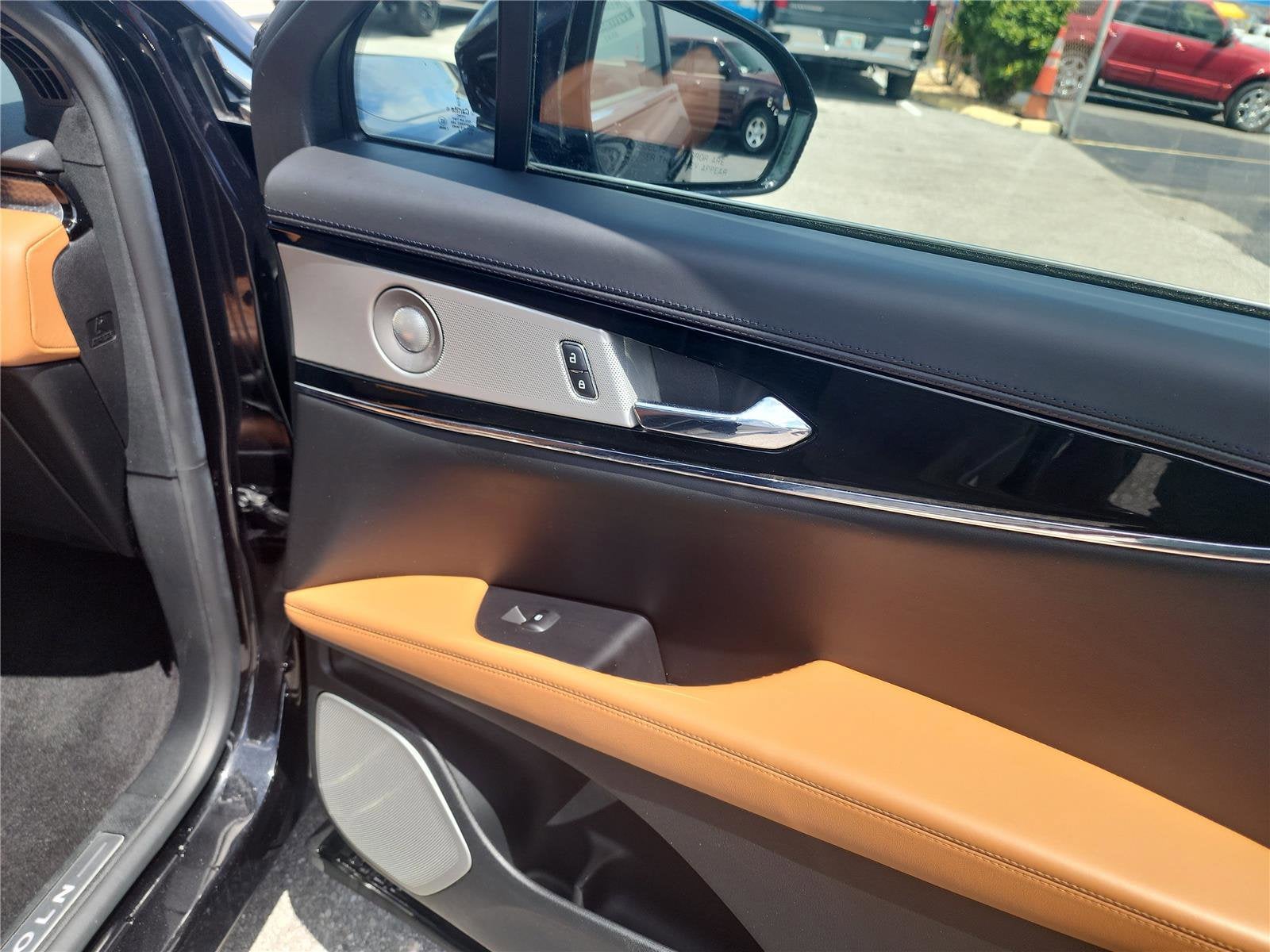 2023 Lincoln Nautilus Black Label